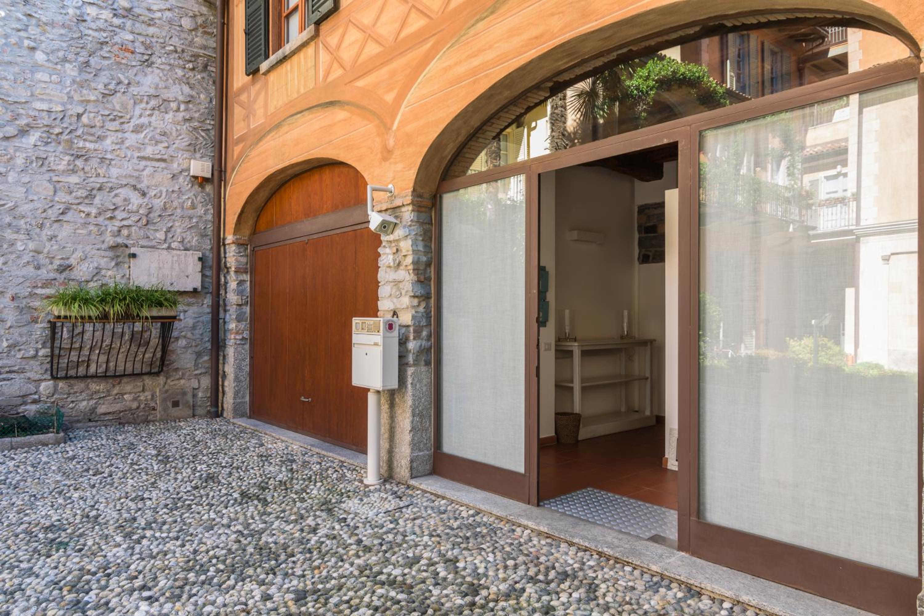 Corte Delle Rondini - byMyHomeInComo photo 1