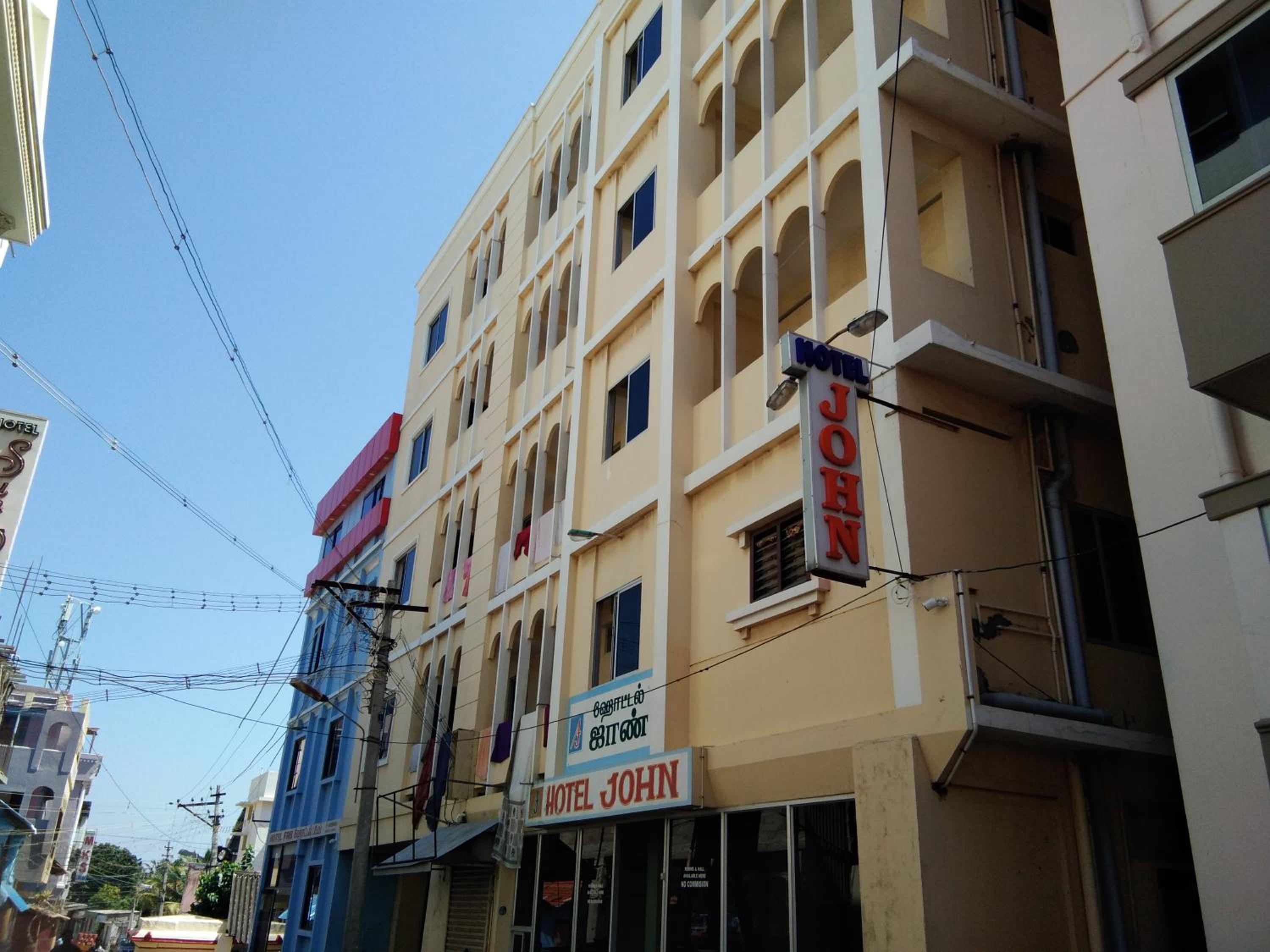 Hotel John