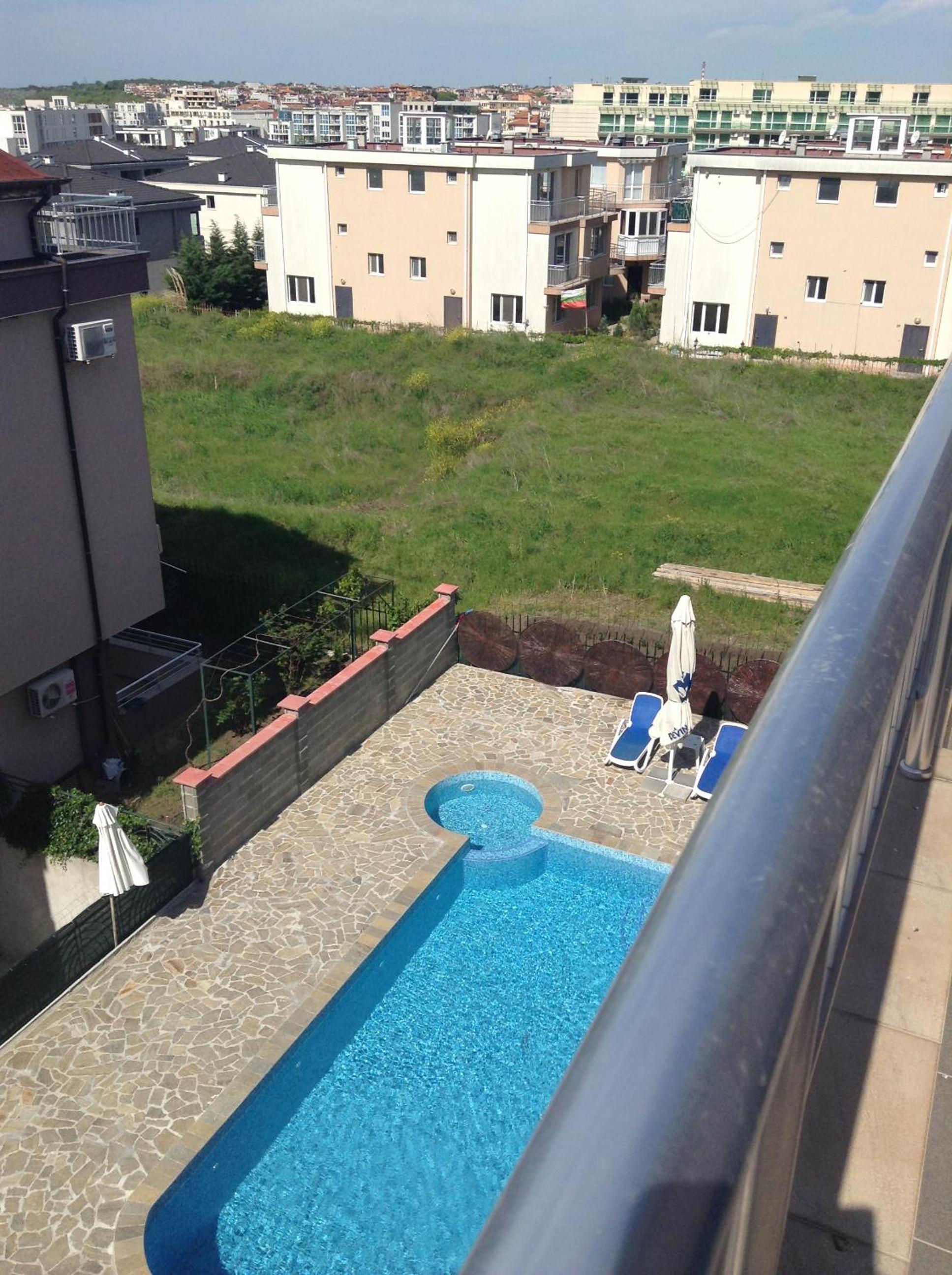 Photo 15