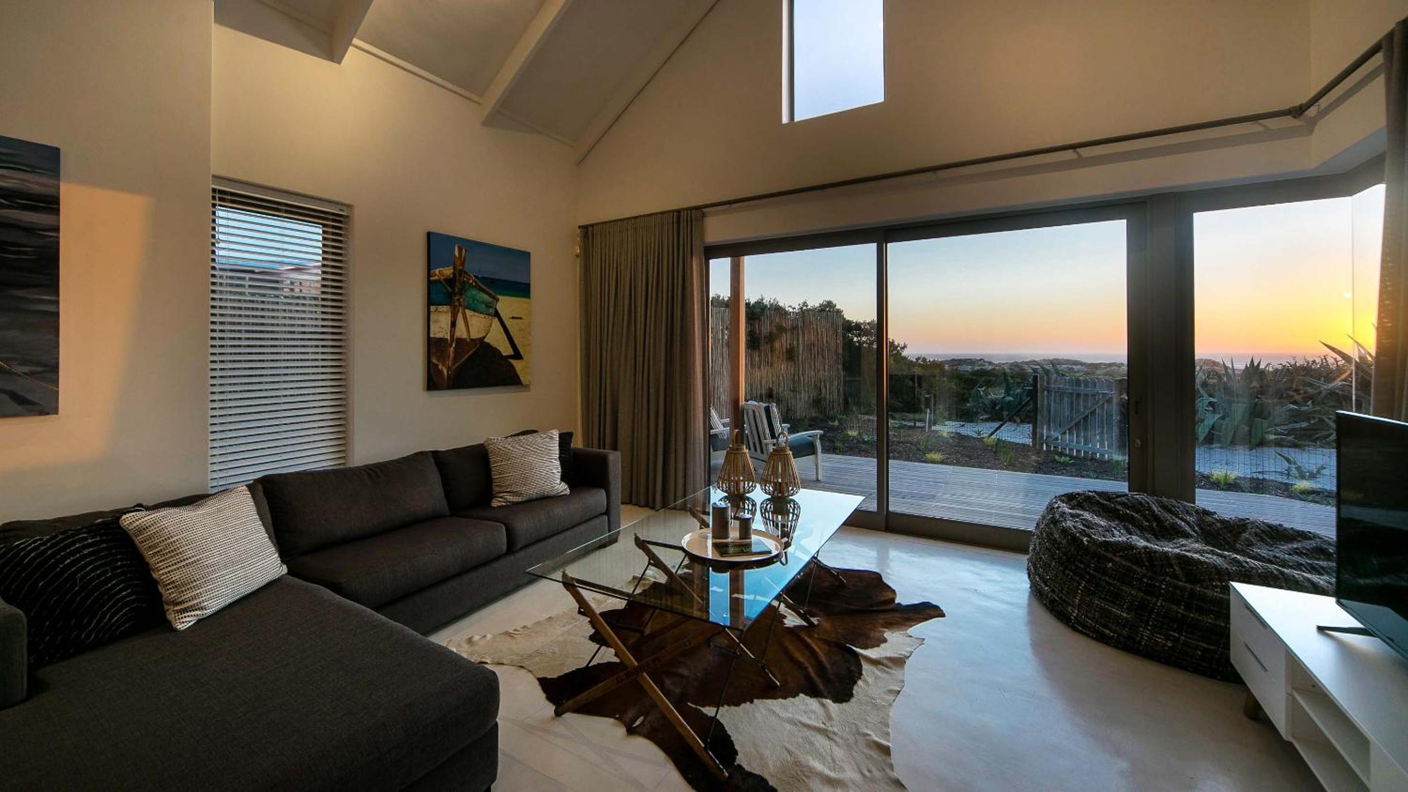 Willow Beach House - with backup power view 5