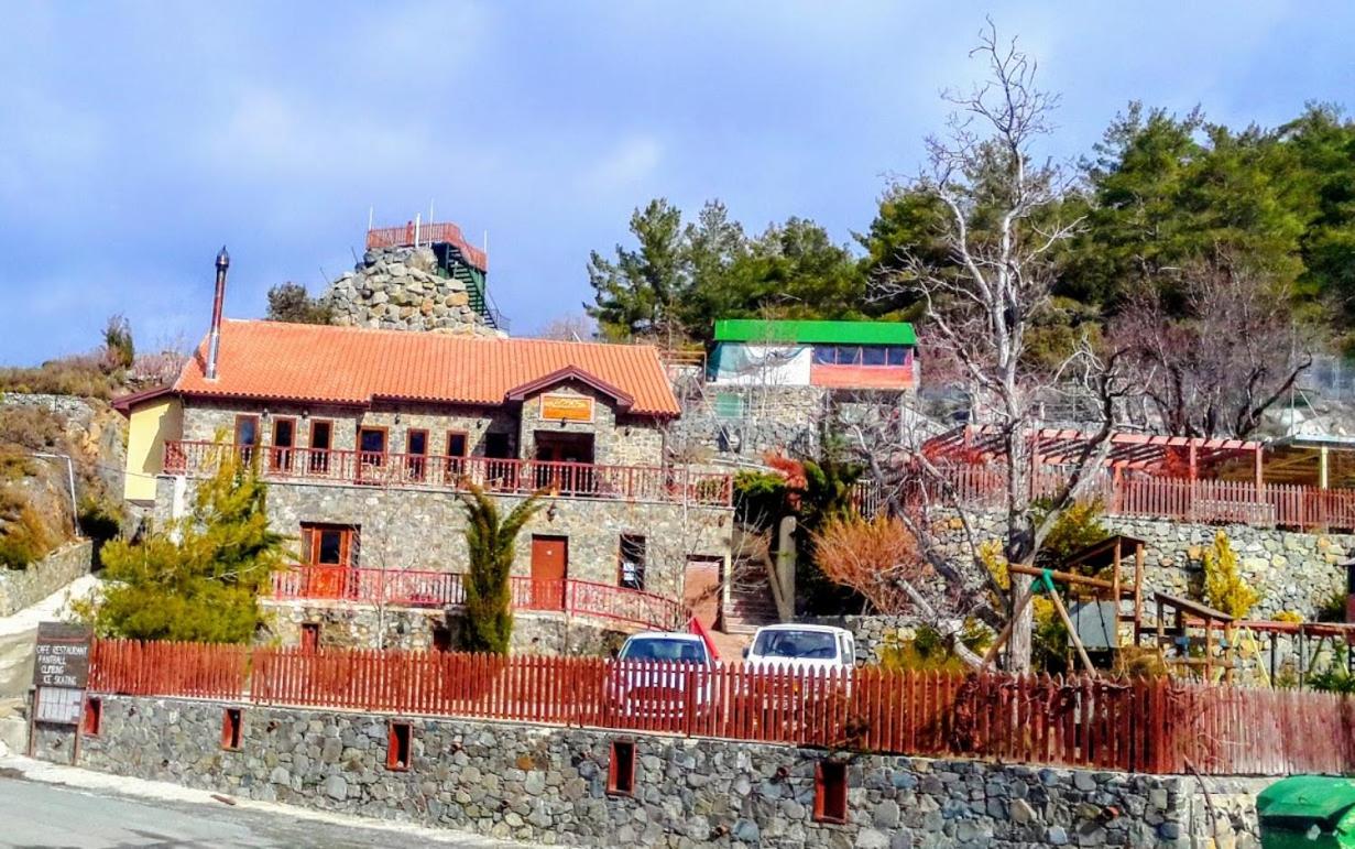 Isminis Petroktisto Holidays Stonehouse