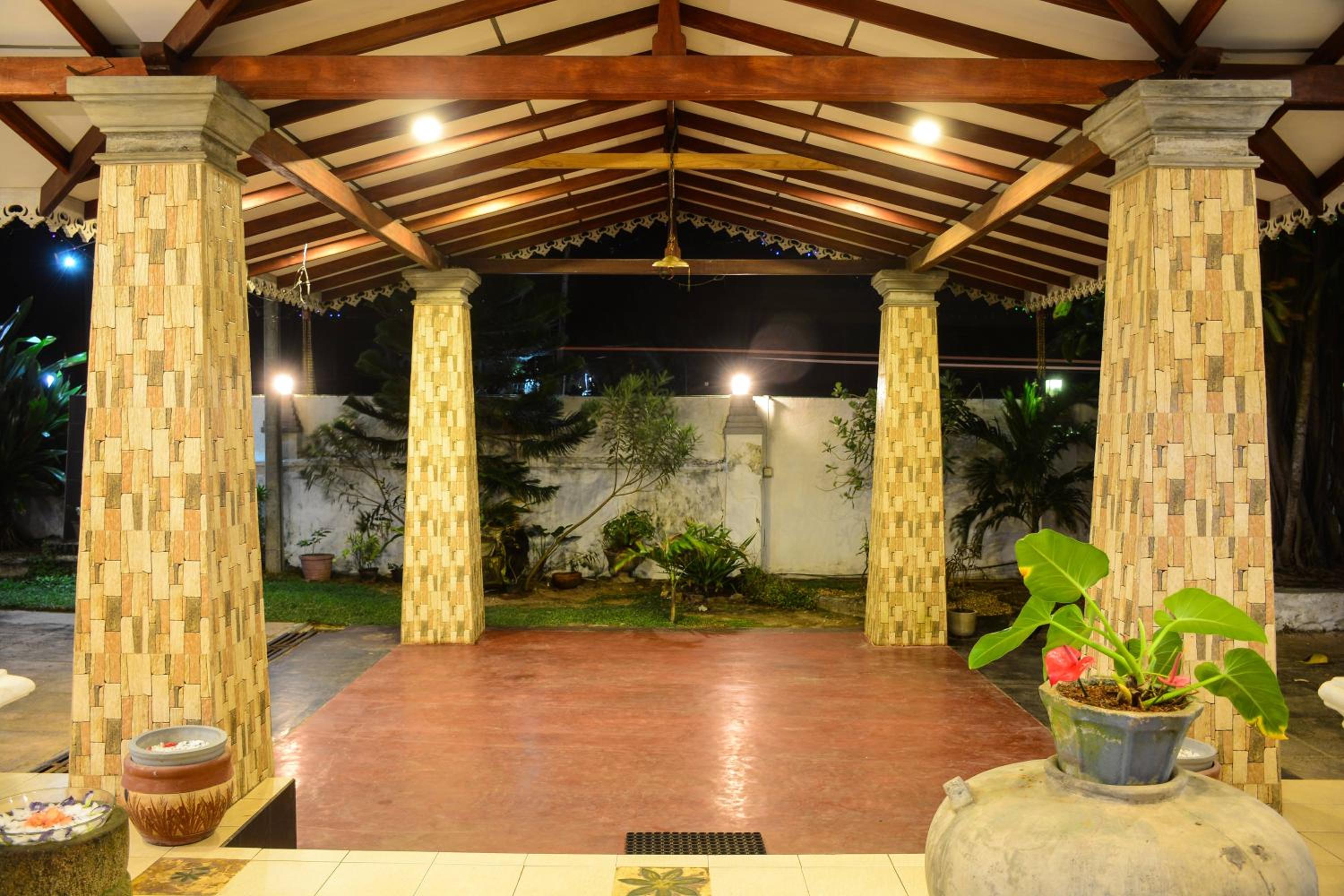 Shanthi Beach Resort
