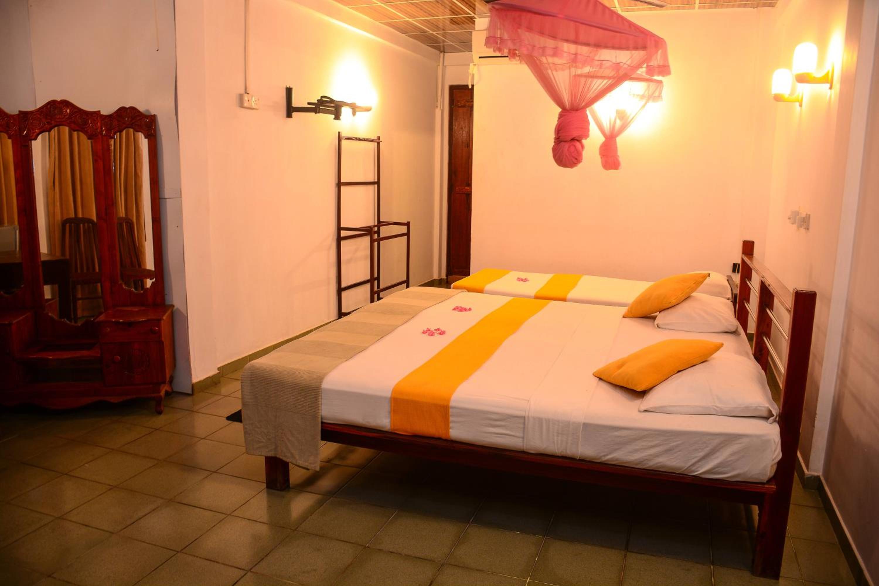 Shanthi Beach Resort