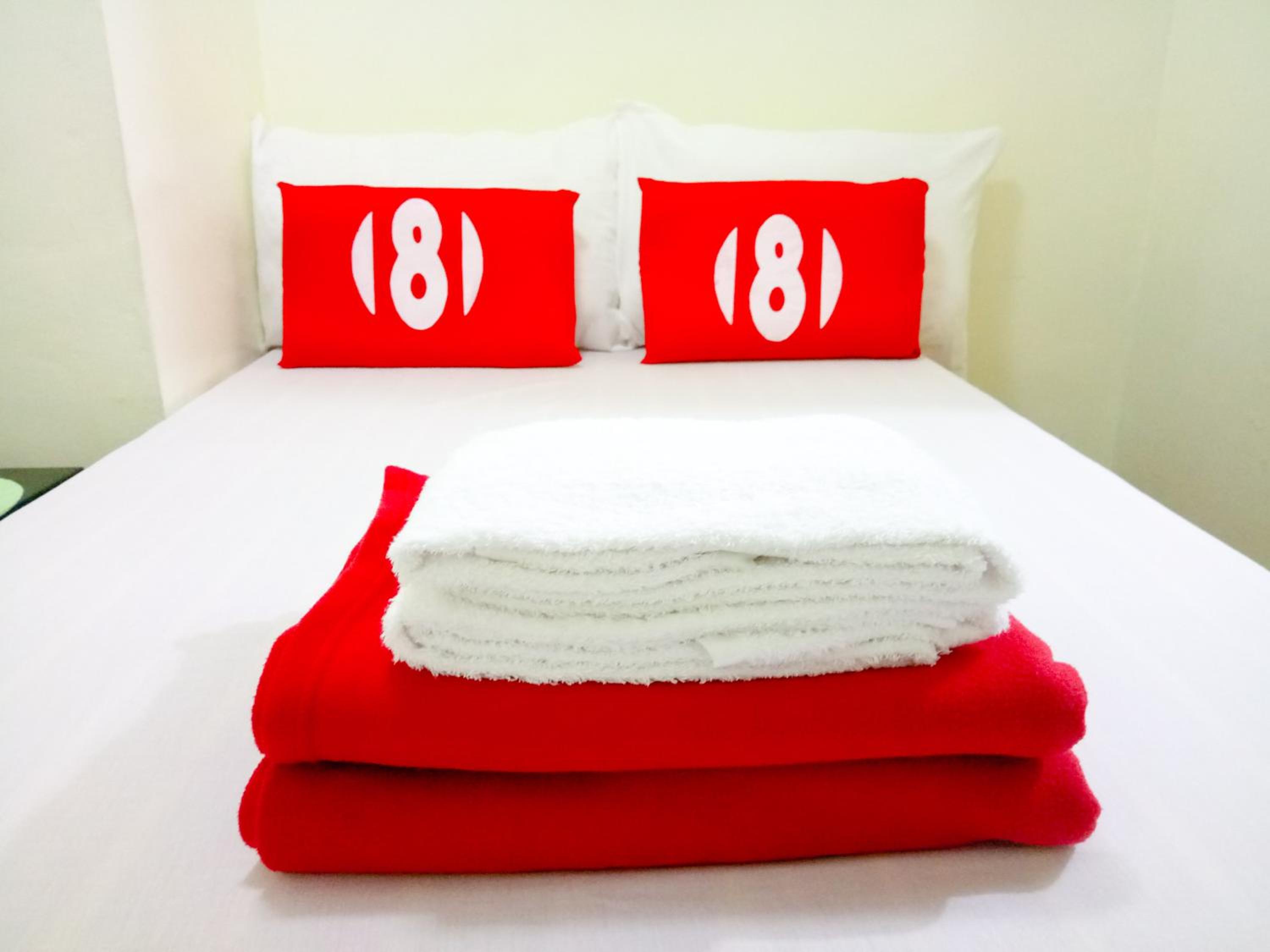 8Hostel