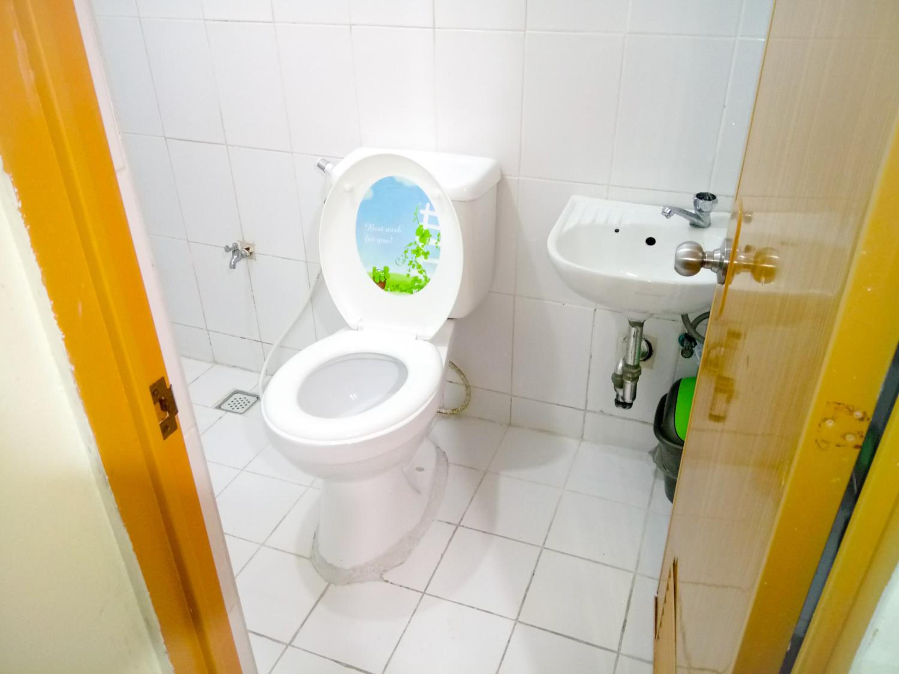 8Hostel