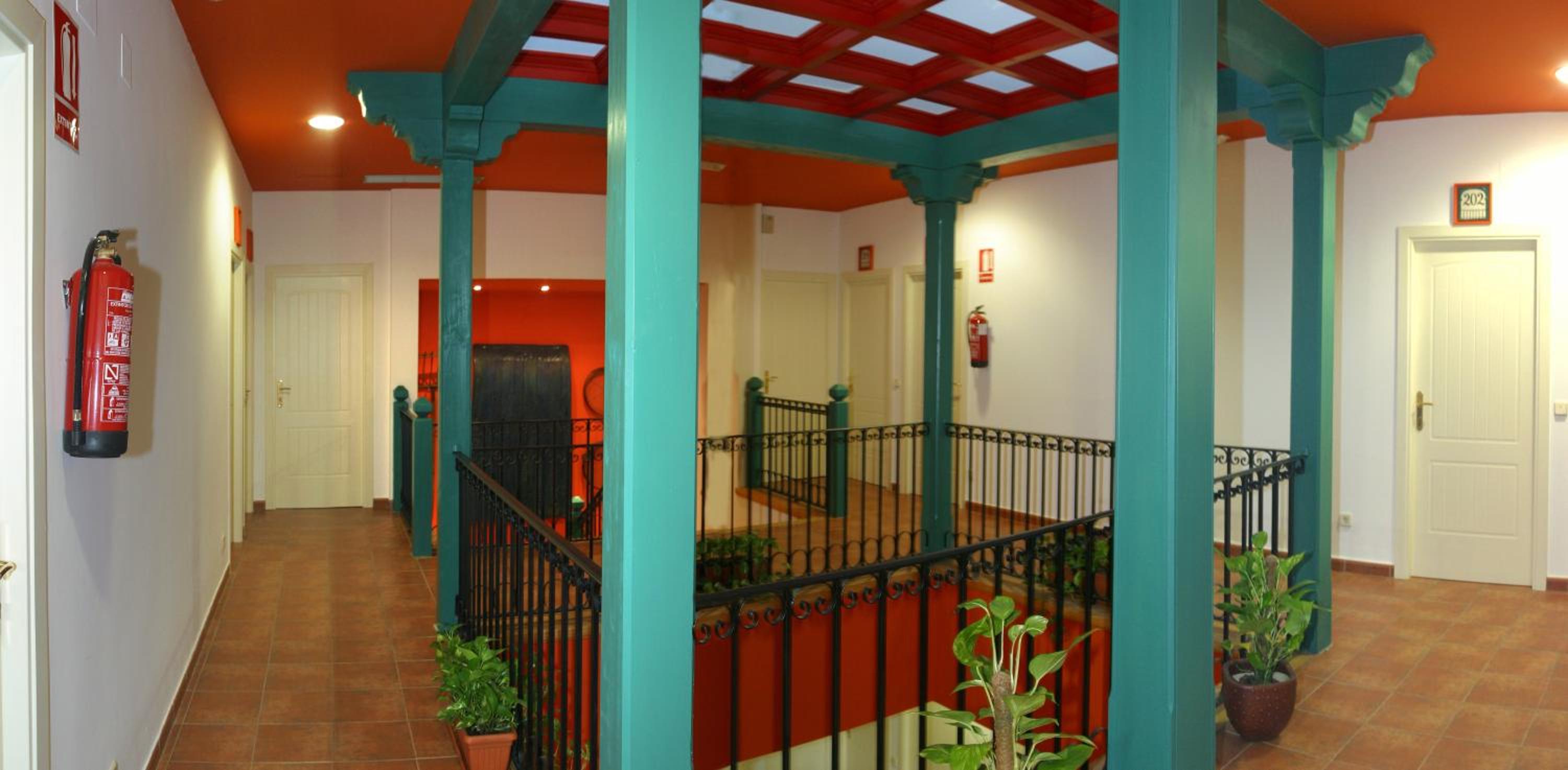 Hotel y apartamentos La Casa Rural