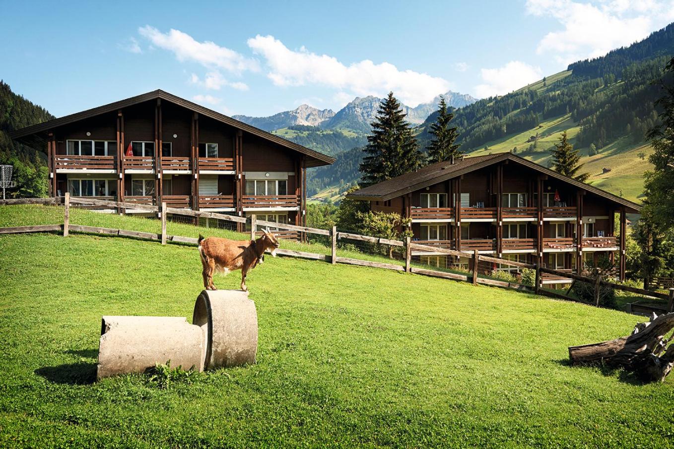 Reka-Feriendorf Lenk view 2