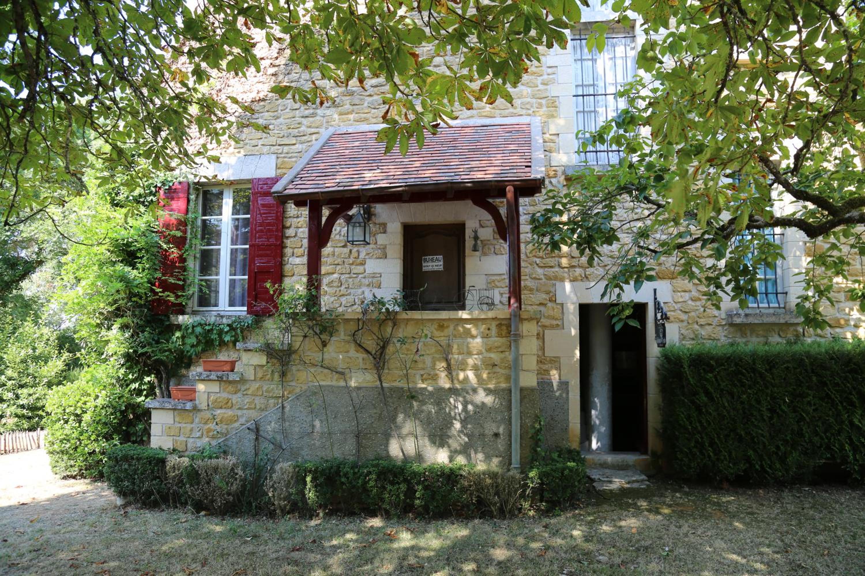 Domaine du Bouysset view 5