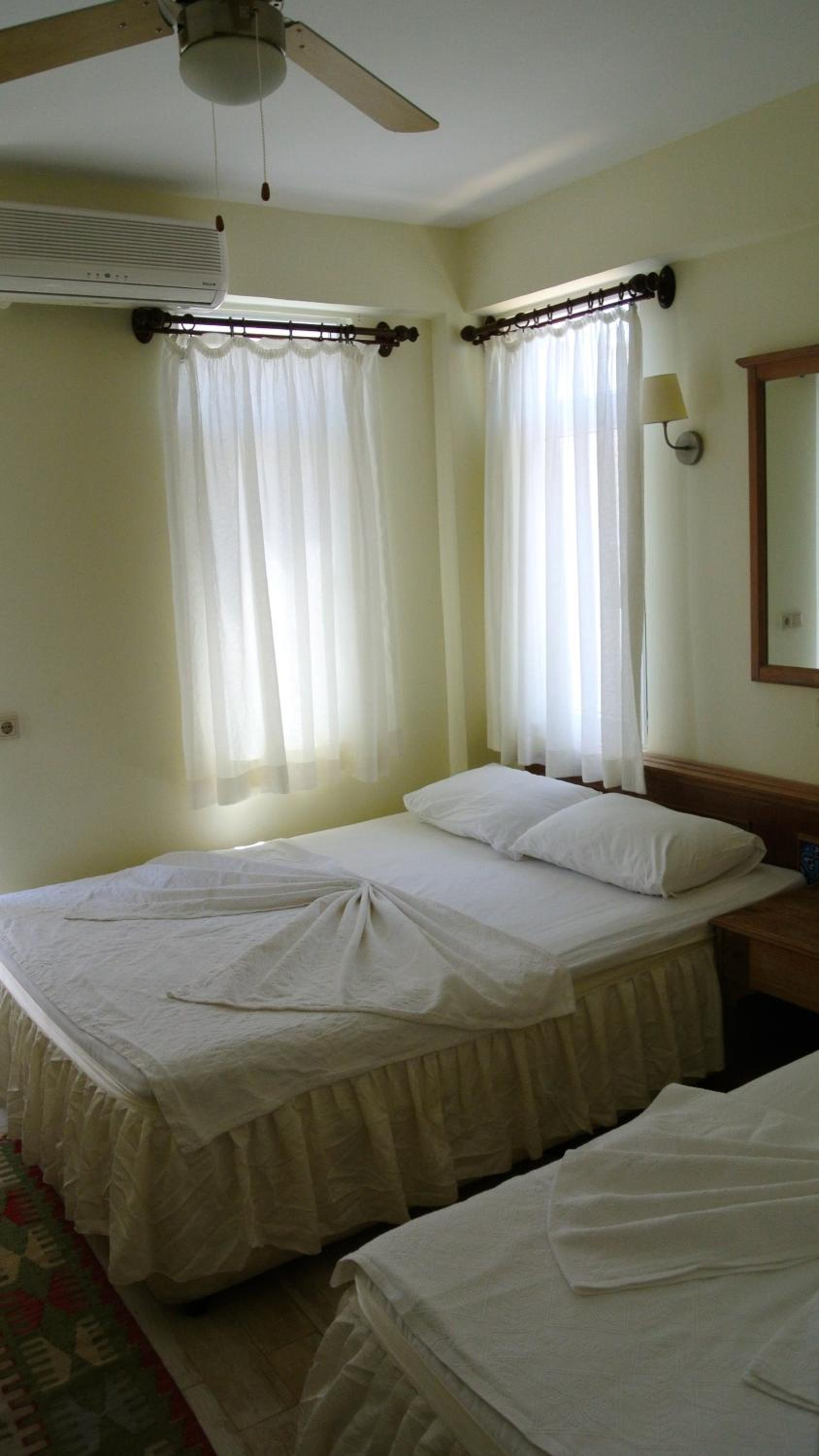 Hideaway - Image 177