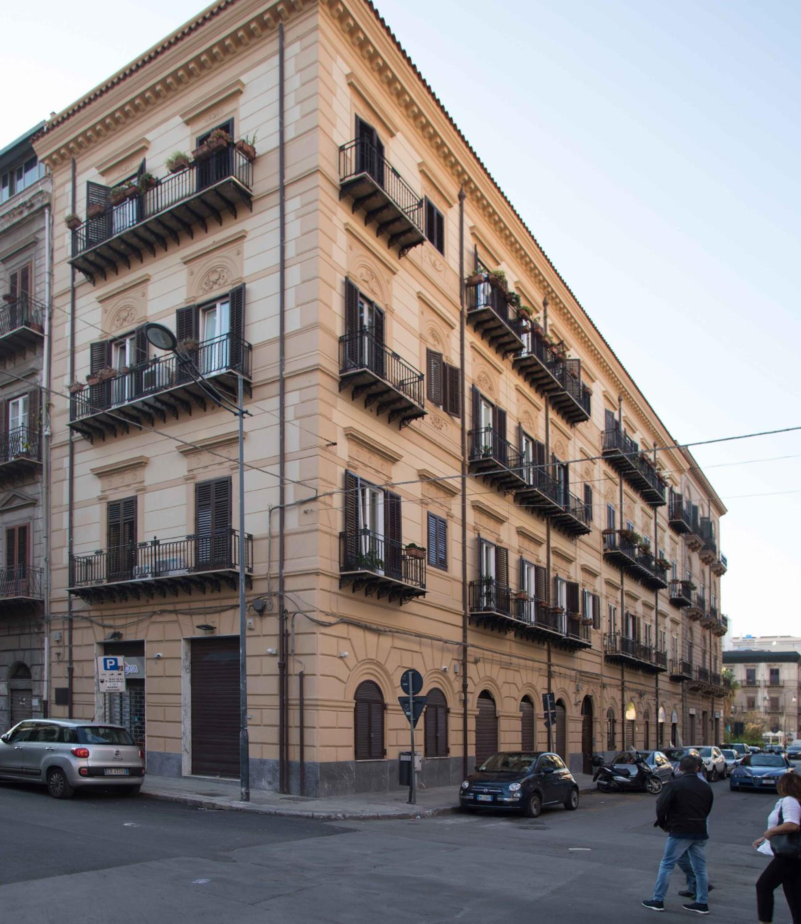 Le Quattro Stagioni - Rooms & Suites view 2
