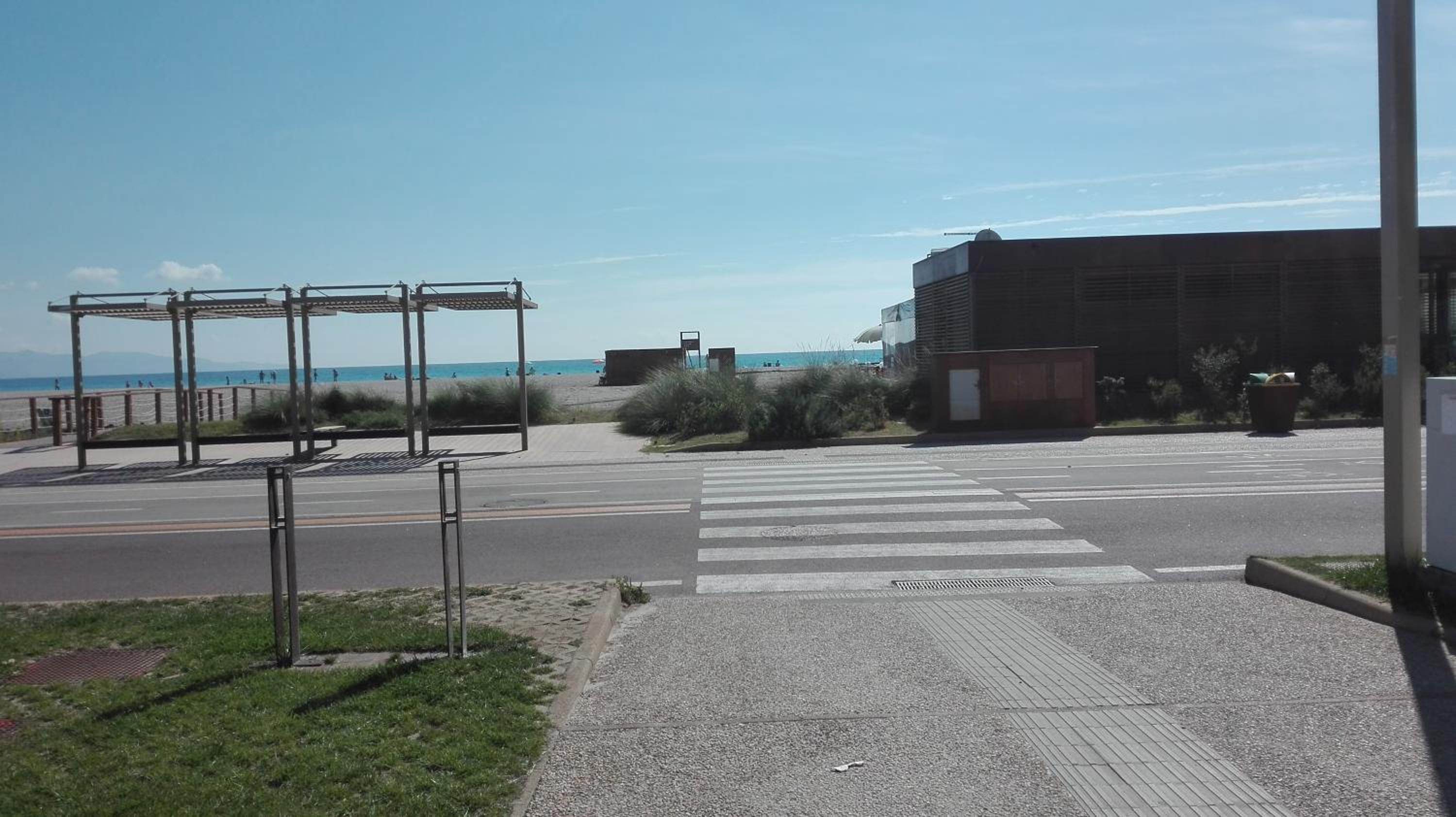 Photo 6