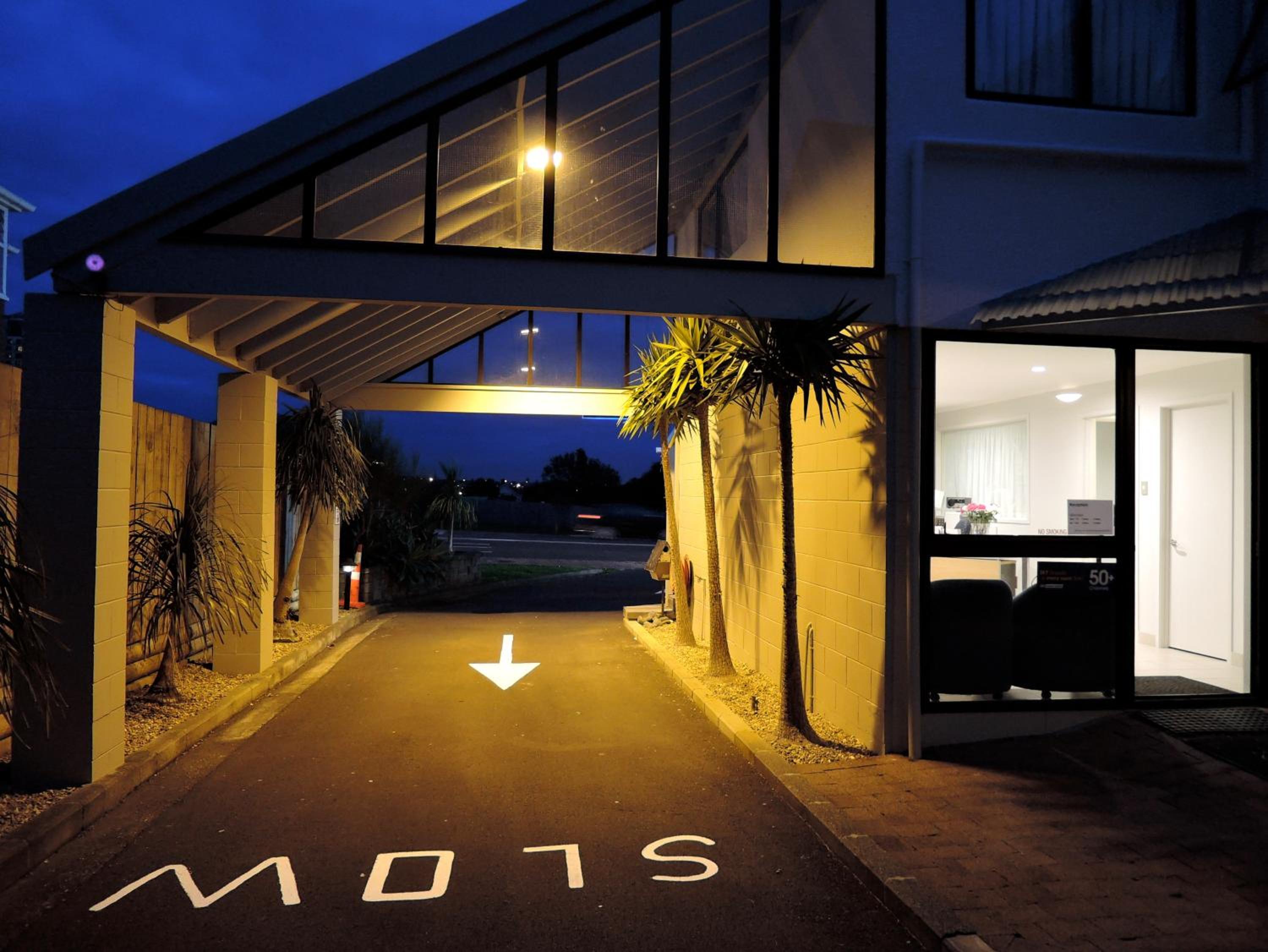 Anzac Court Motel
