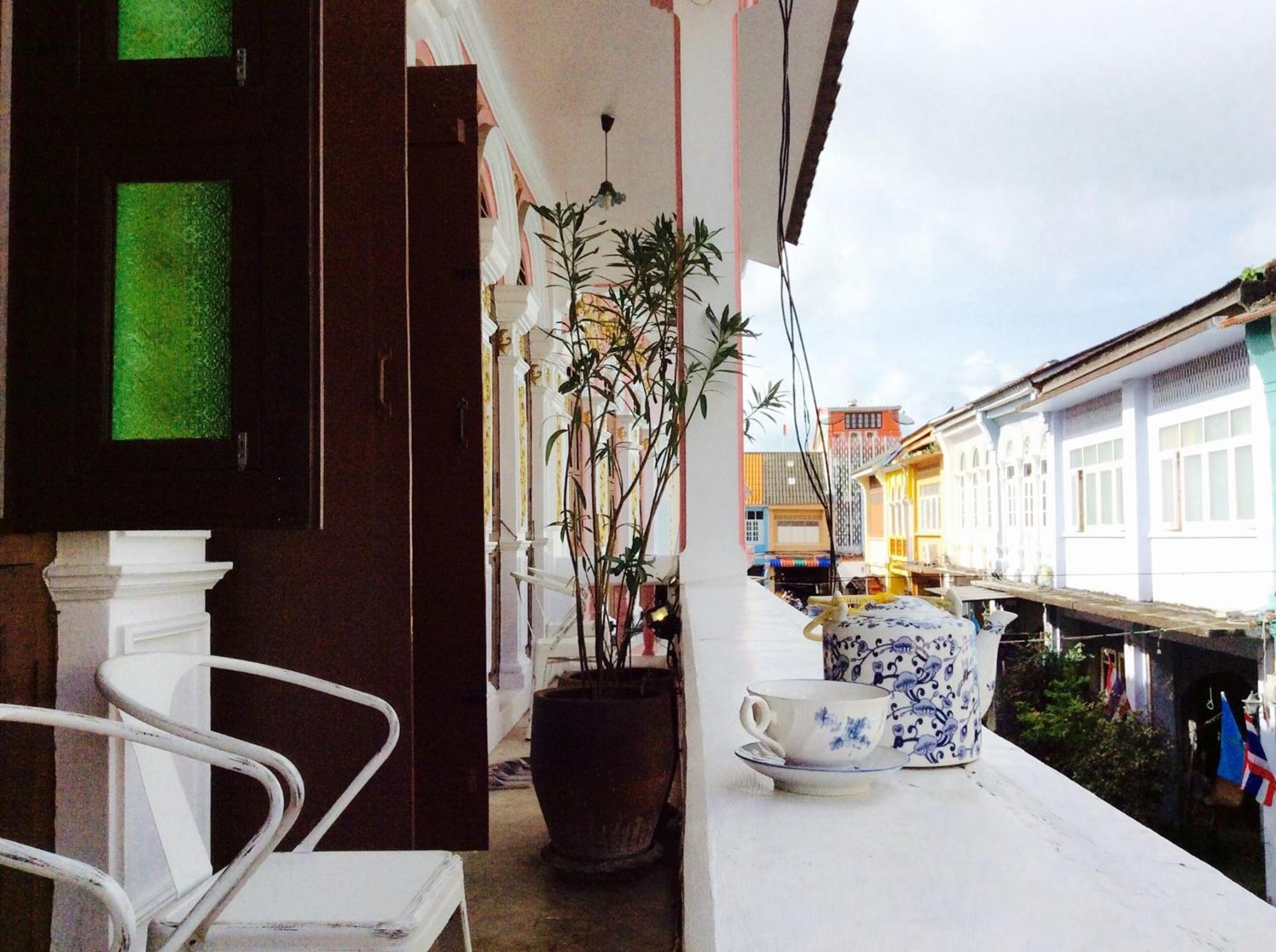 2ROOMS Boutique House