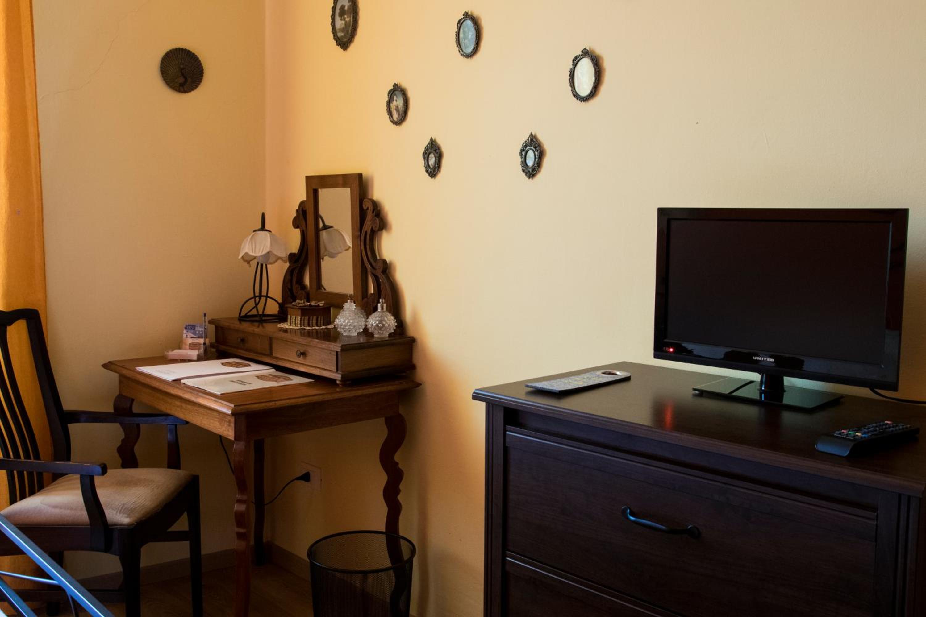 Le Vecchie Mura B & B