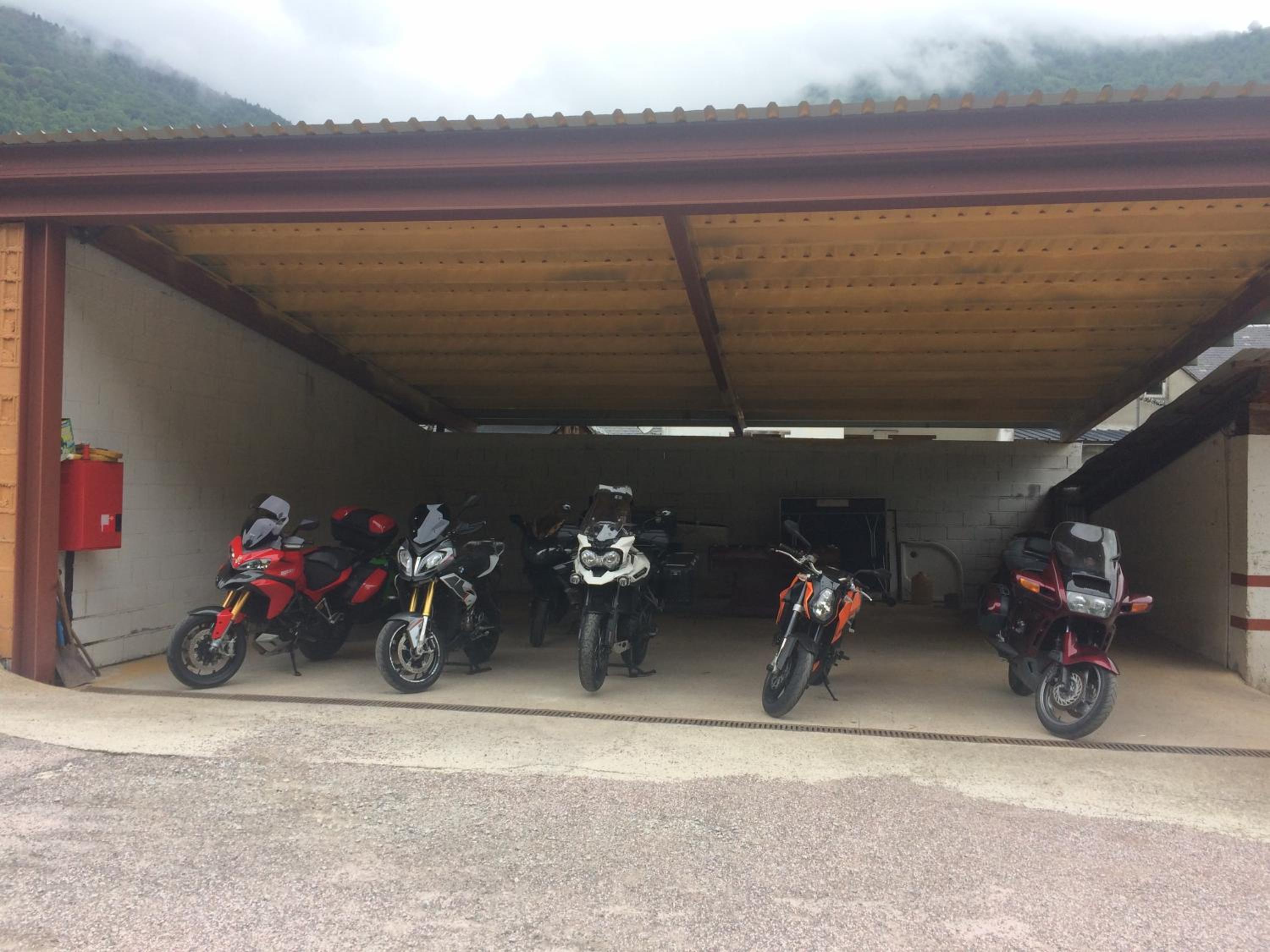 Photo 19