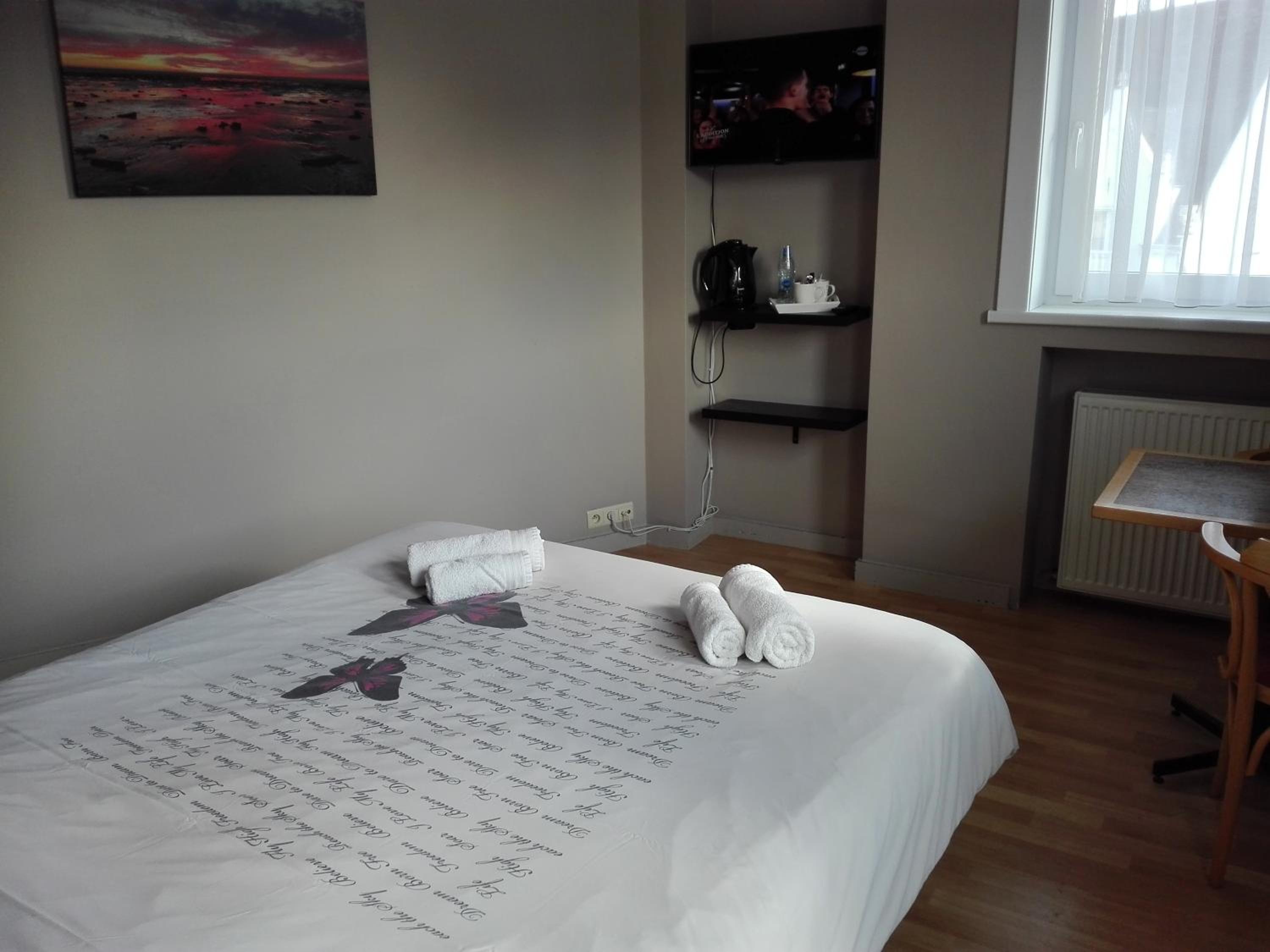 Photo 16