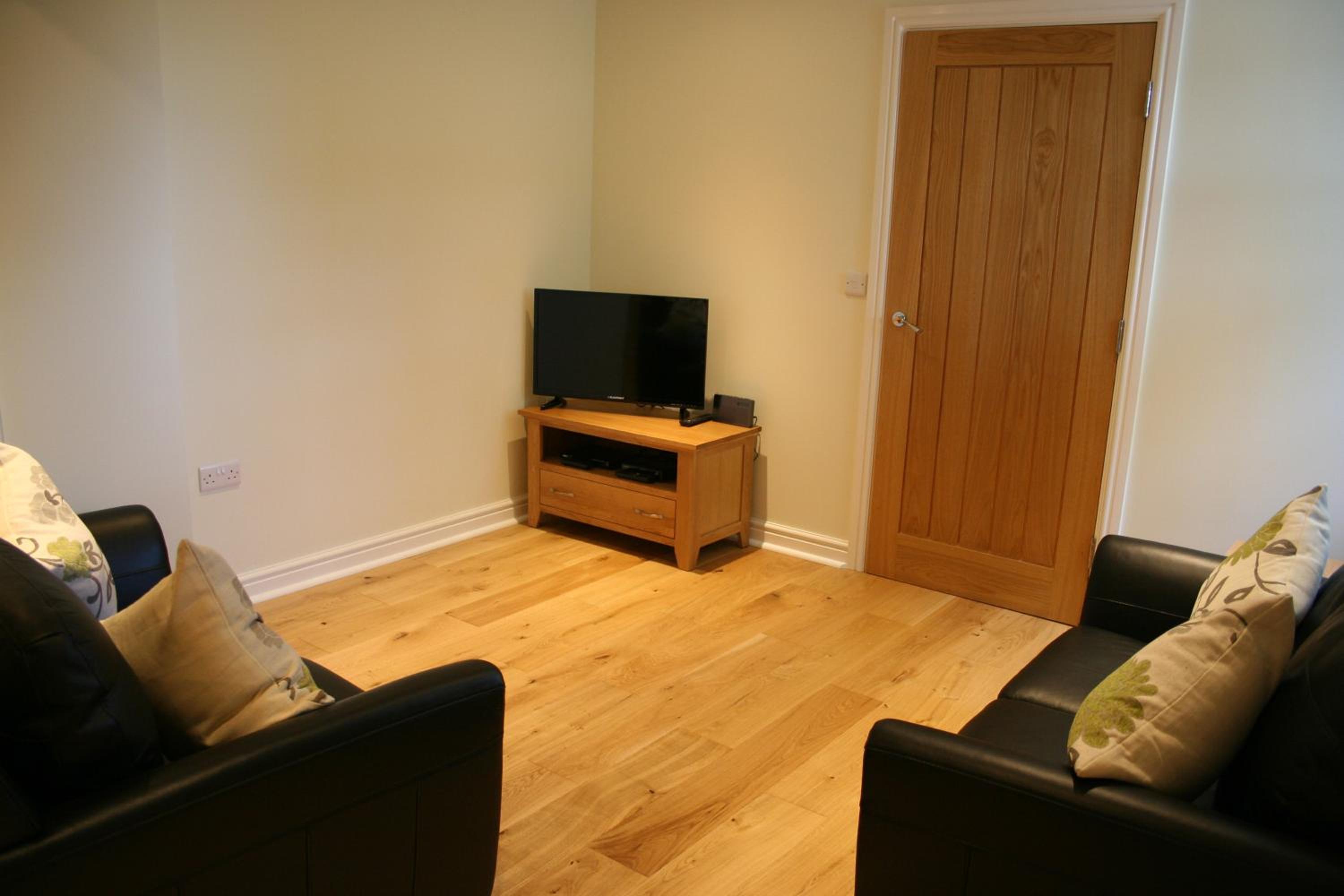 Highlands Apartment 5 view 4