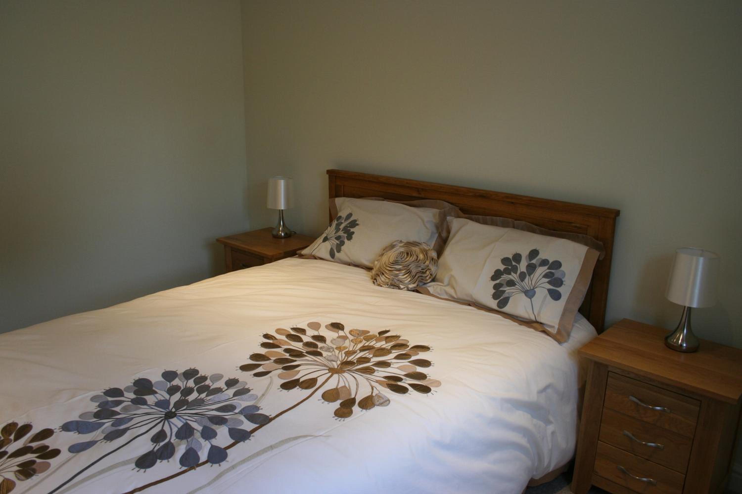Highlands Apartment 5 view 3