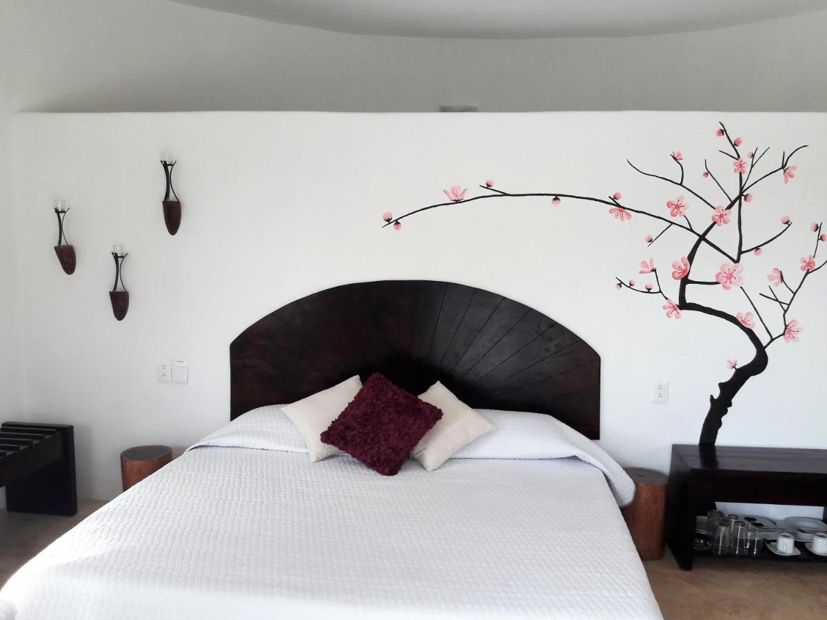 Lunah Xcacel Suites