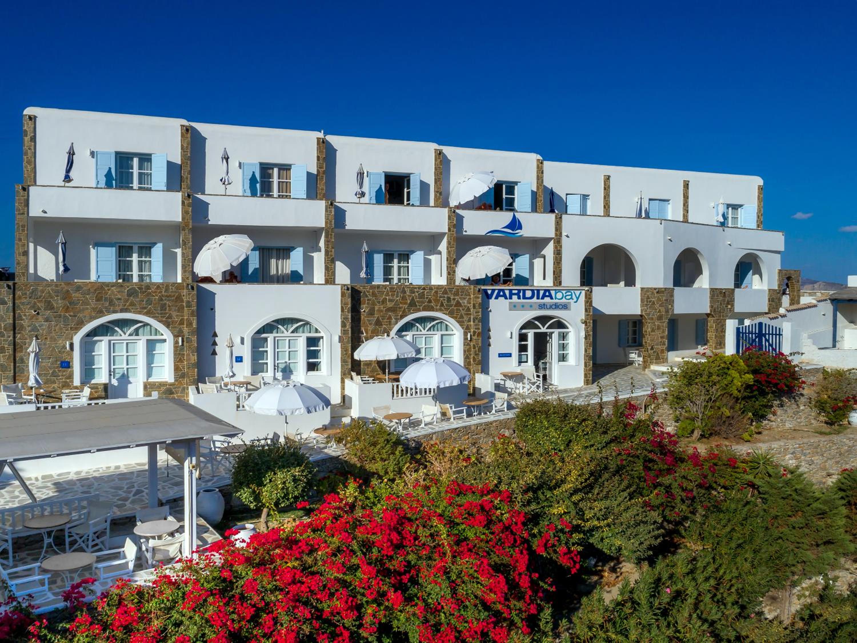 Vardia Bay Studios photo 5