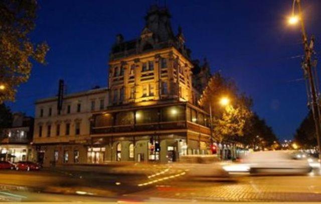Bendigo Vacations - The Hotel Shamrock - Property Image 7