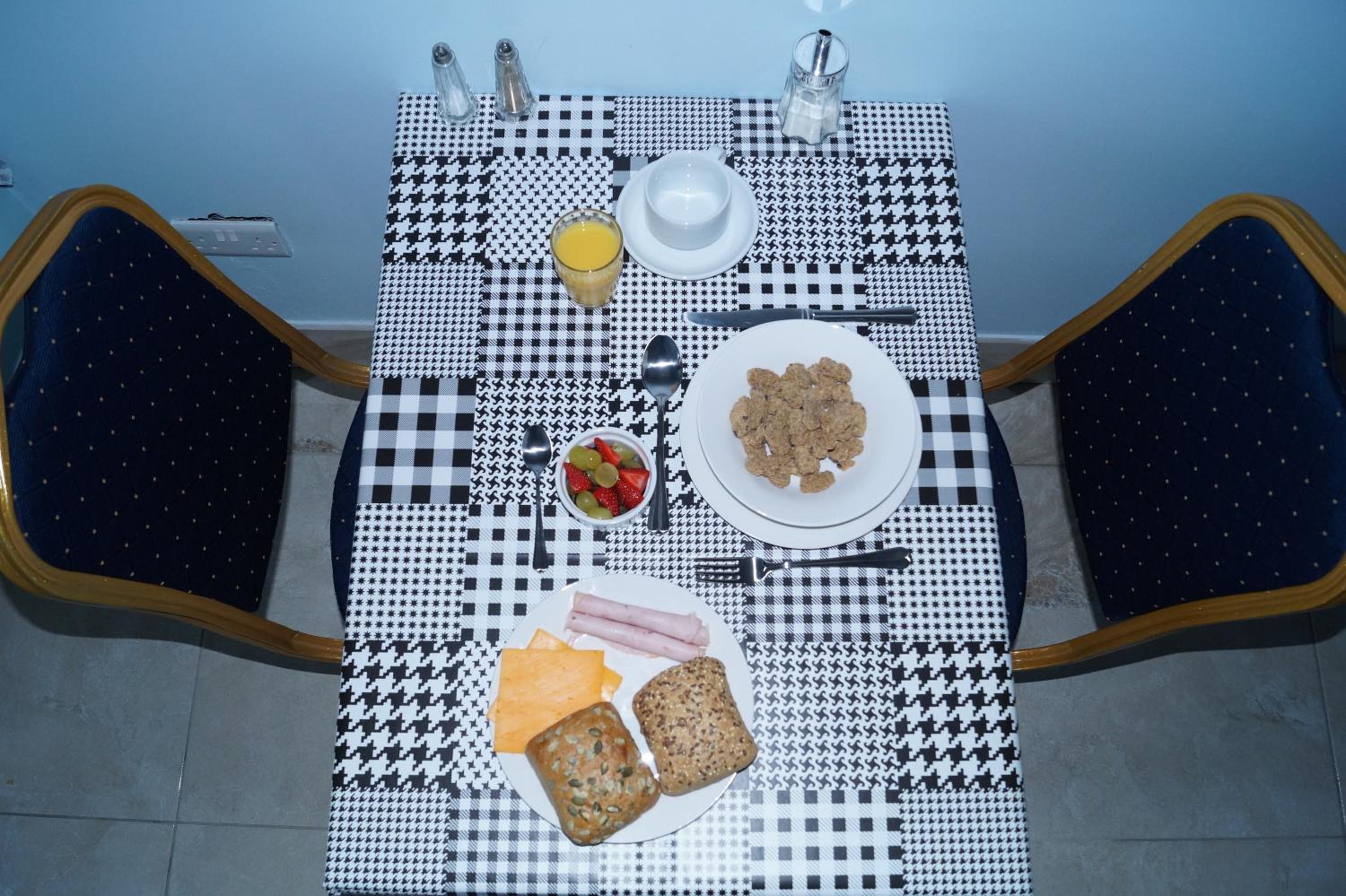 DUBLIN AIRPORT BEAUMONT HOSPITAL Marie's Bed and Breakfast