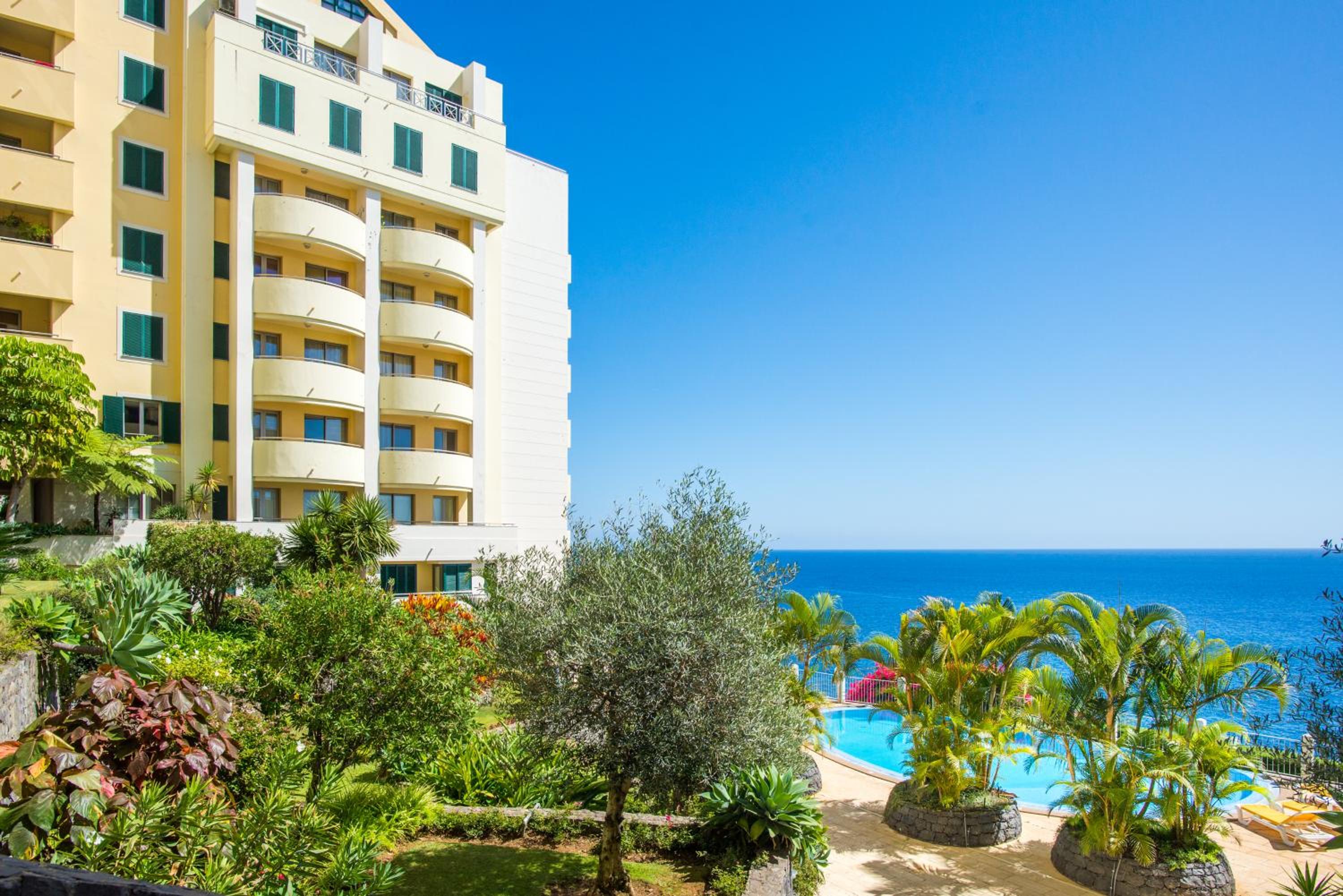 The Cliff Side Apartment