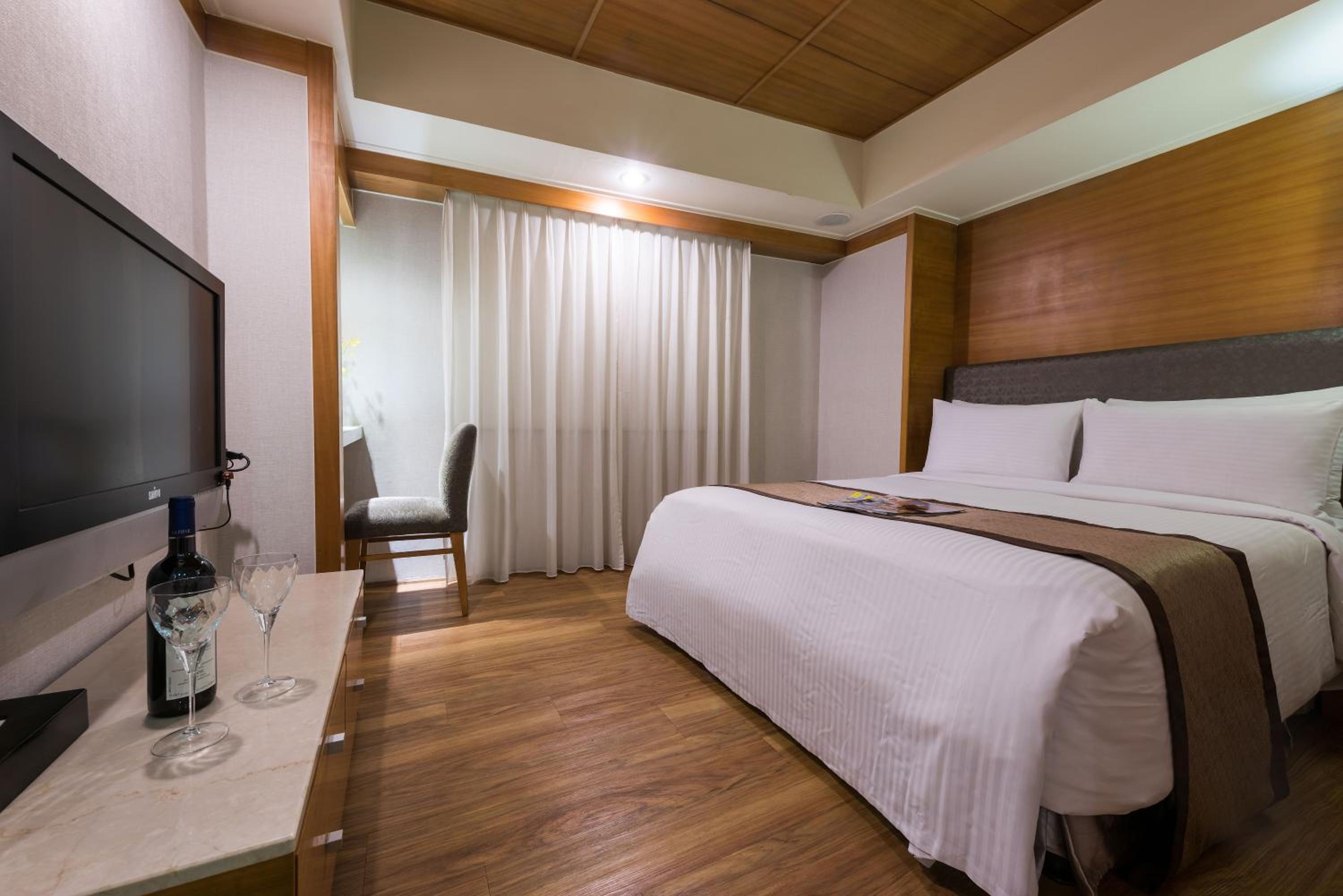Forward Suites Ⅰ