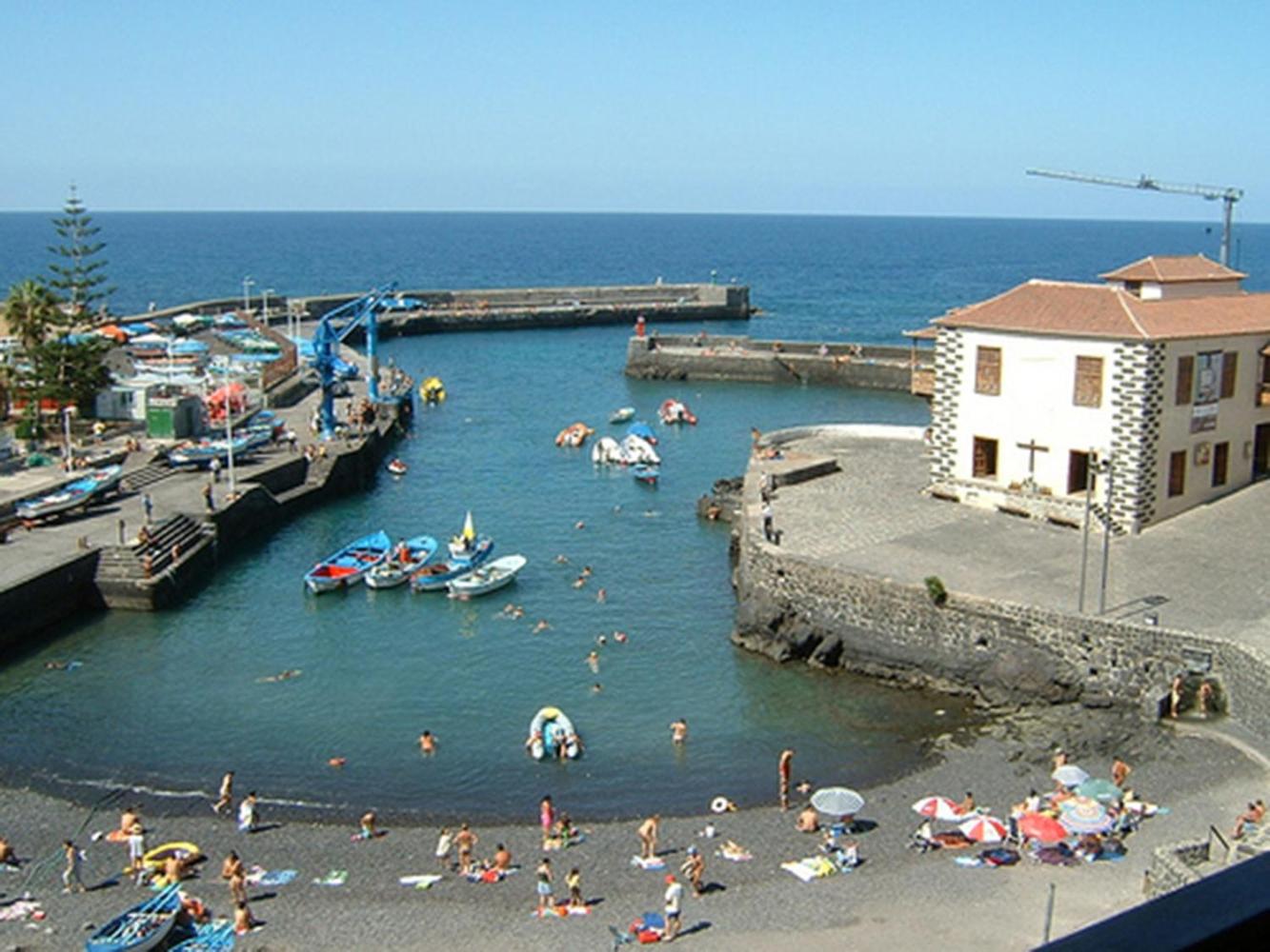 Plaza del Charco Muelle WiFi view 2