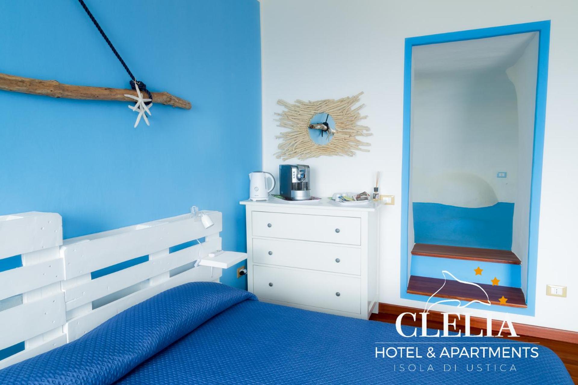 Clelia Case Vista Mare