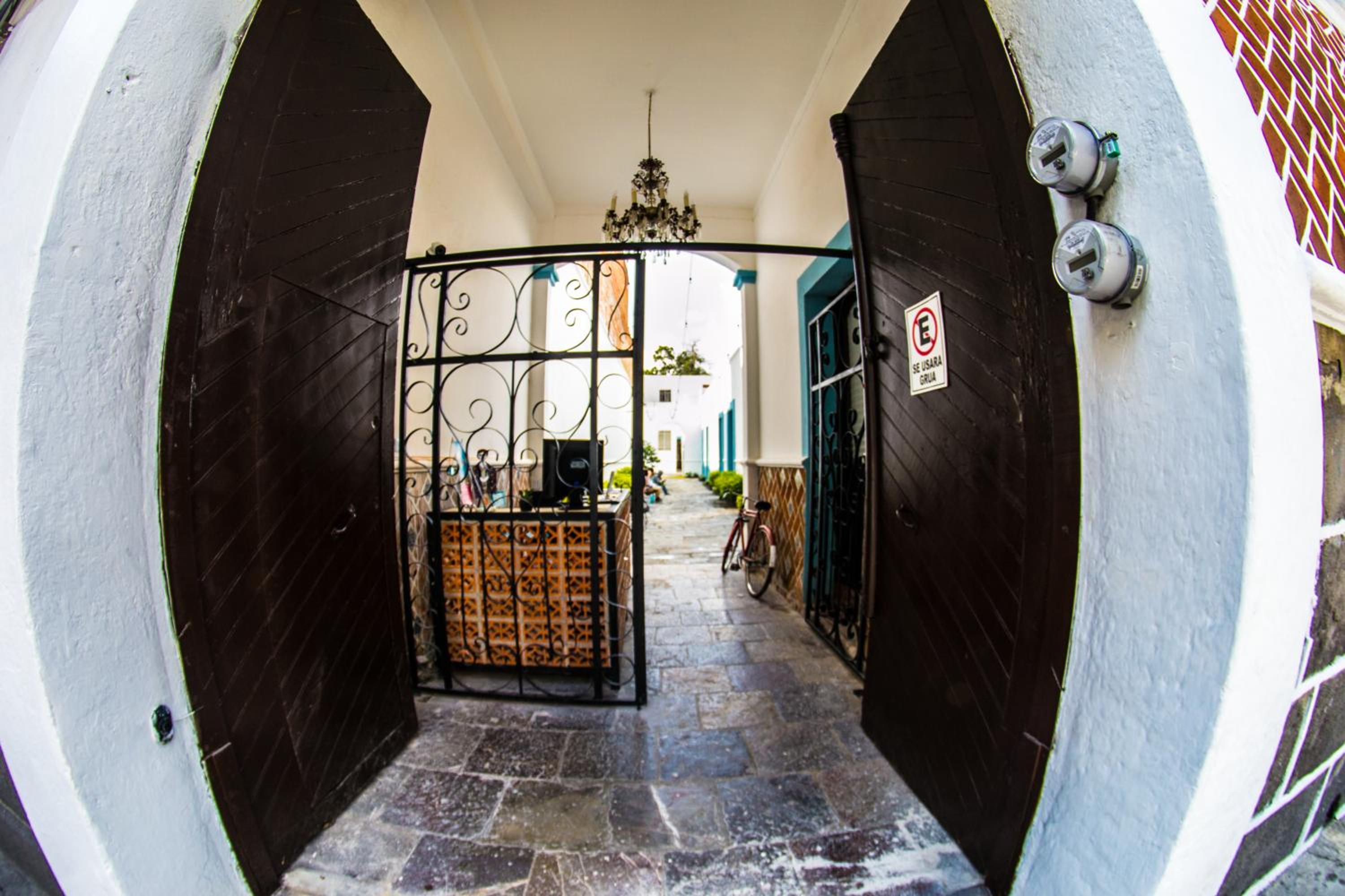 Gente de Más Bnb