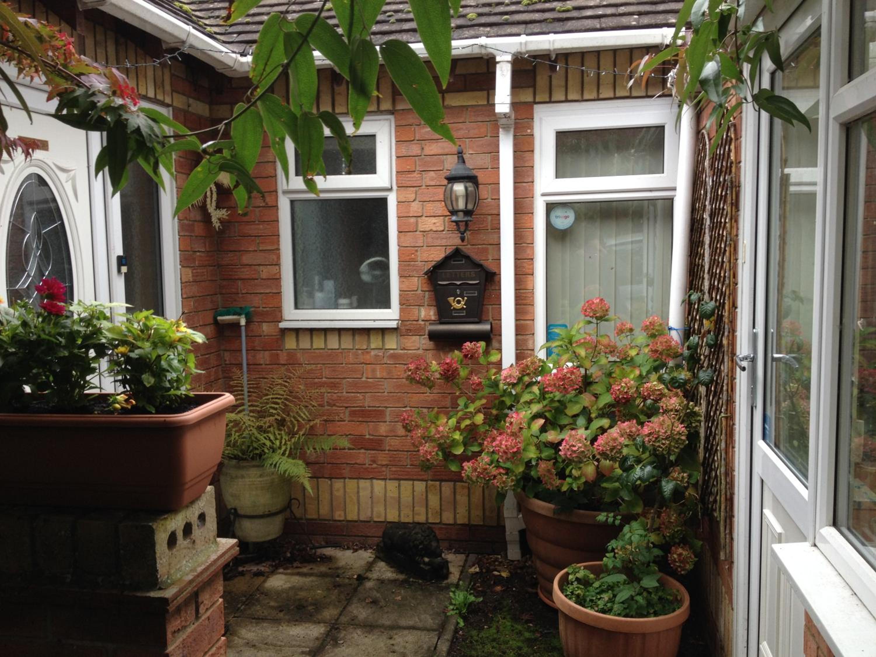 The Annex - Guest Gardens view 5