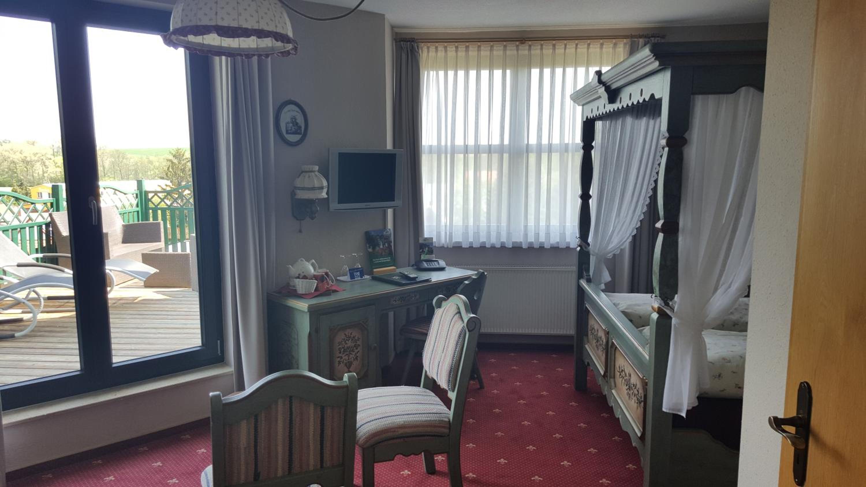 Landhotel BurgenBlick Garni & Tagungshotel