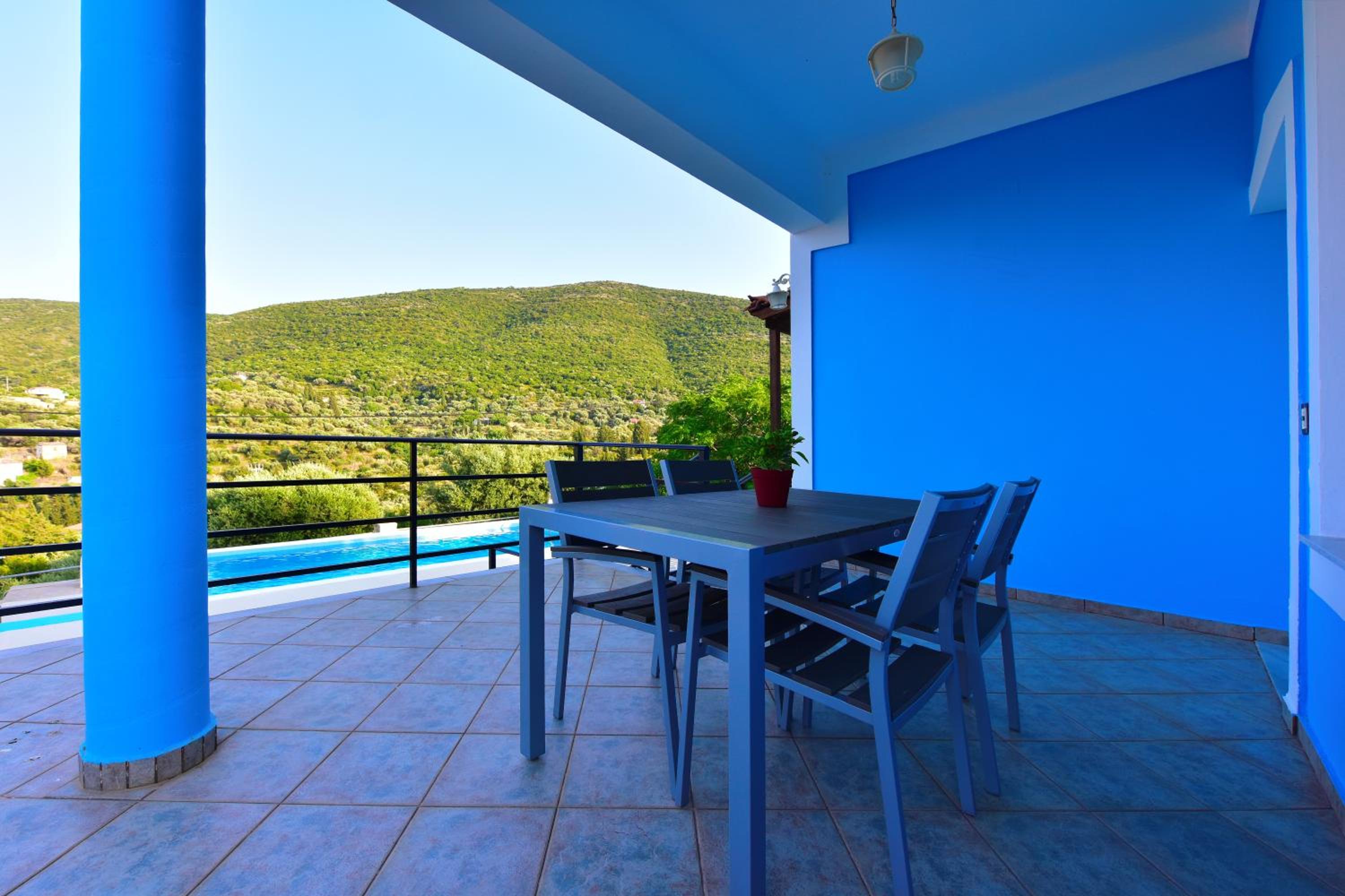 Mouzakis Villas