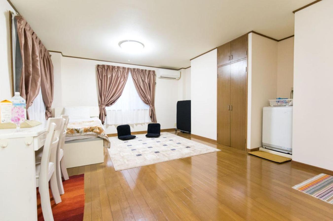 Shinjuku Apartment 103