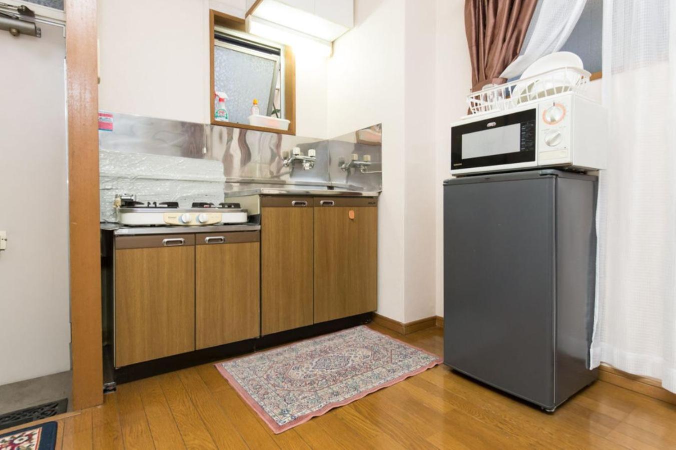 Shinjuku Apartment 103