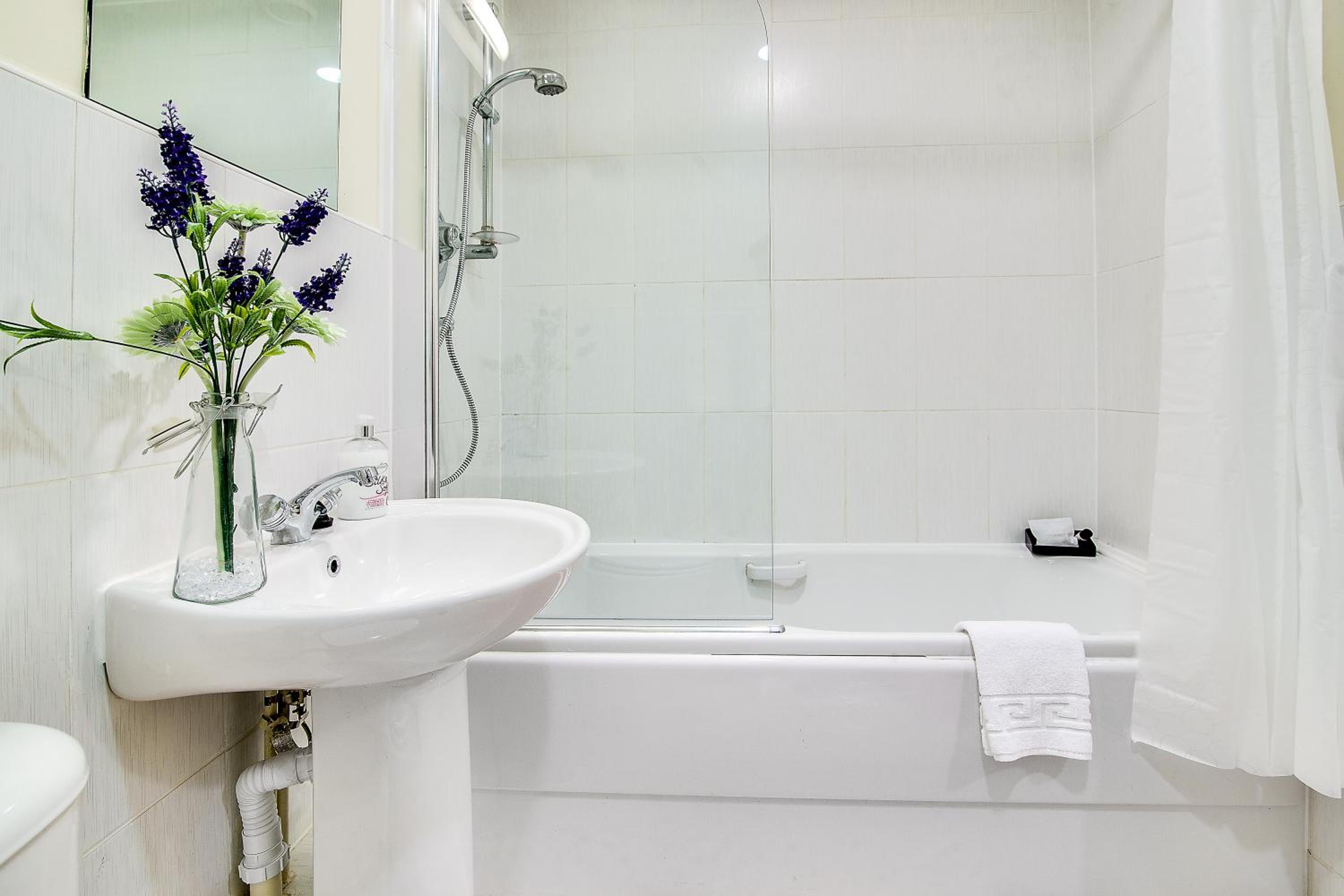 Mica Point City Centre Apartment