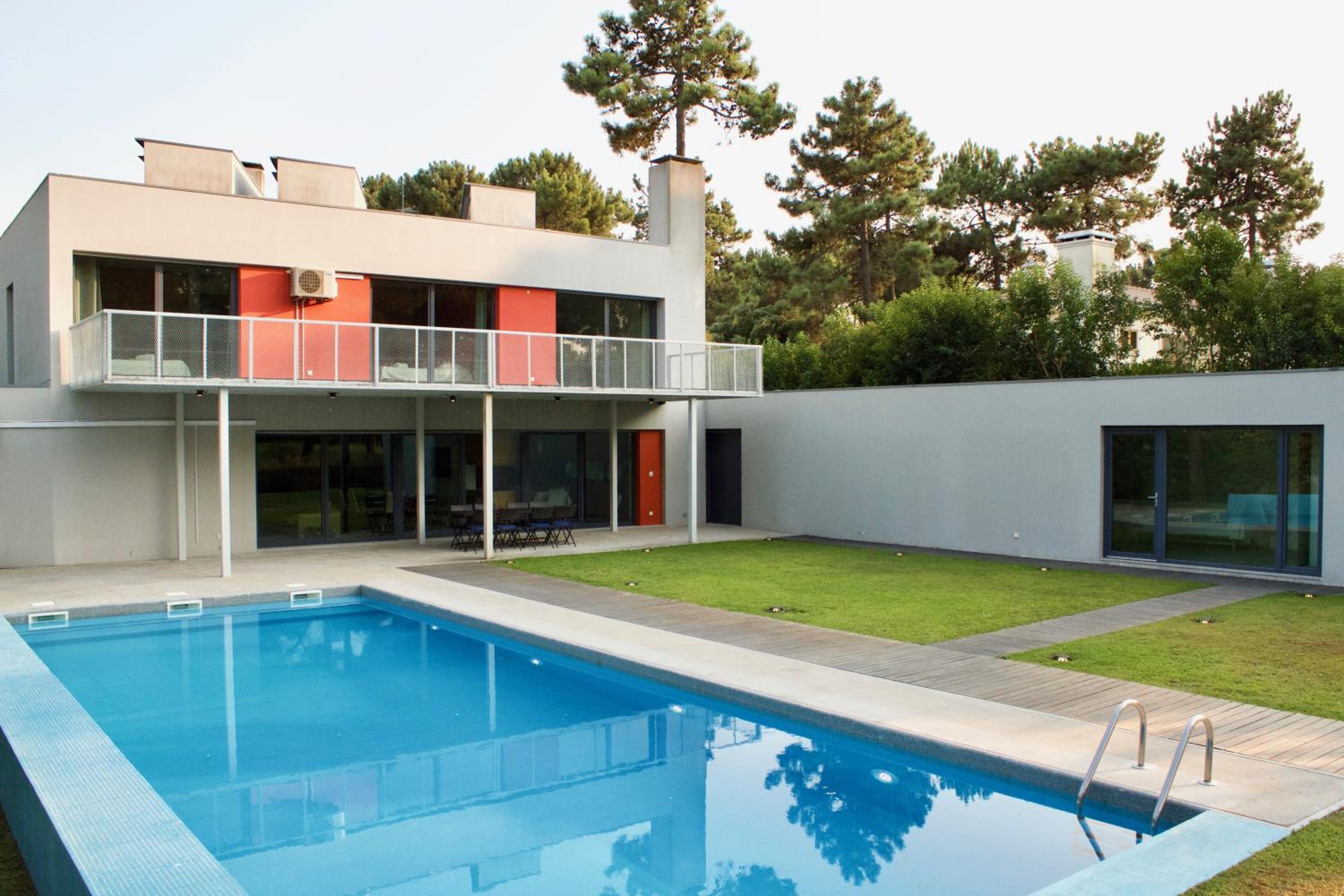 Hotel Design House Aroeira Golf - Image 1