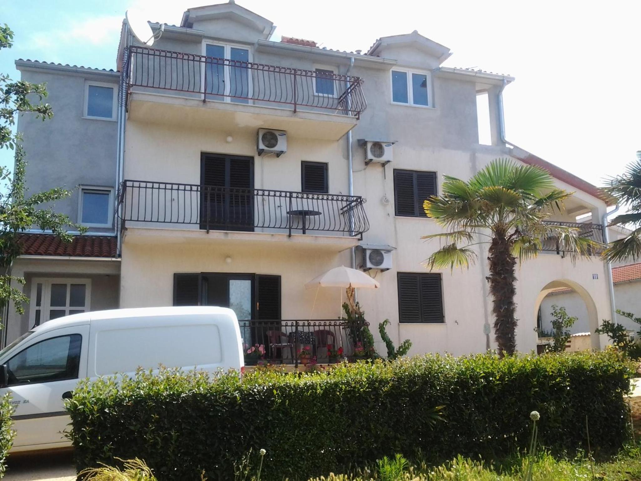 Apartments Zova