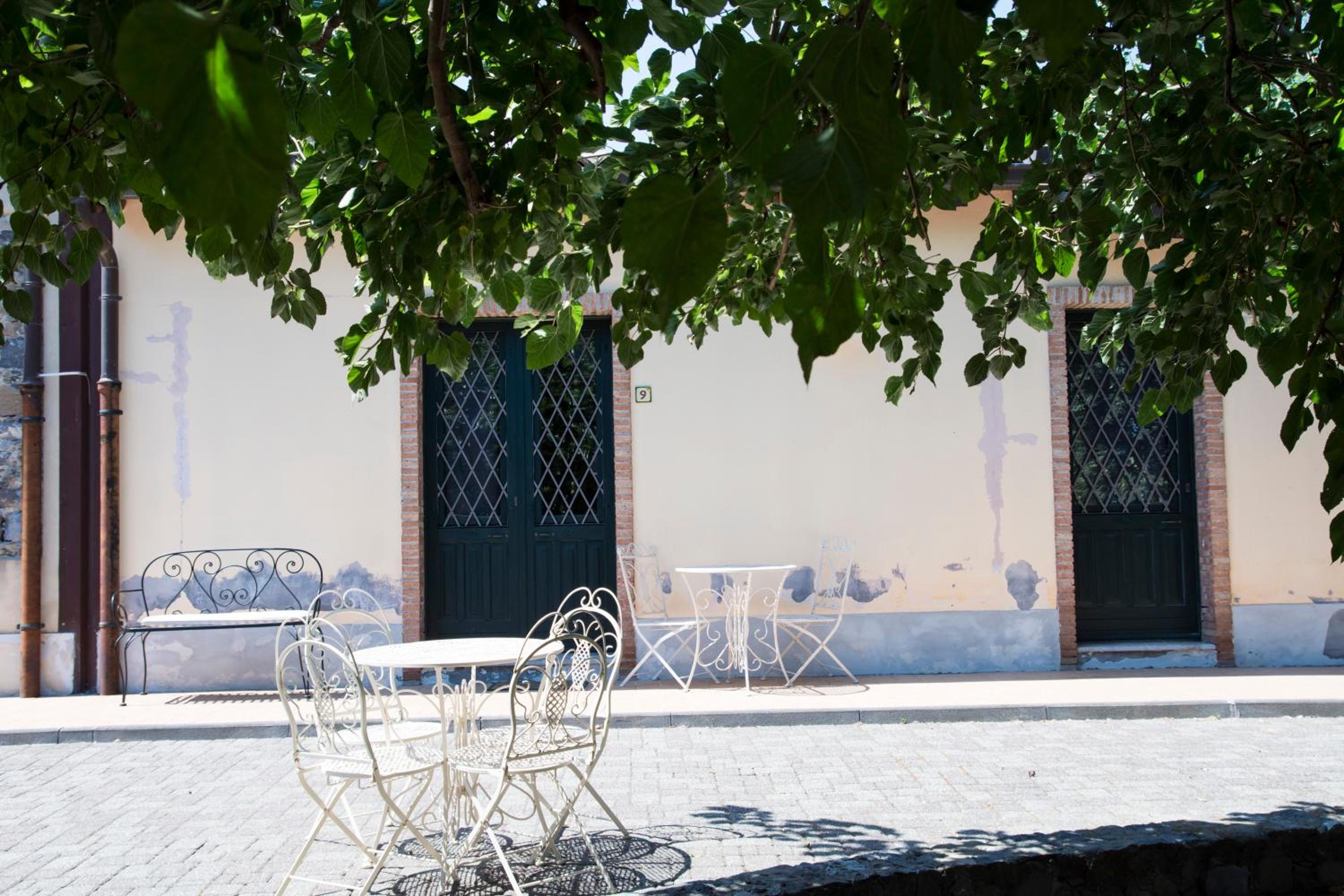 Antico Borgo Etneo Country Hotel