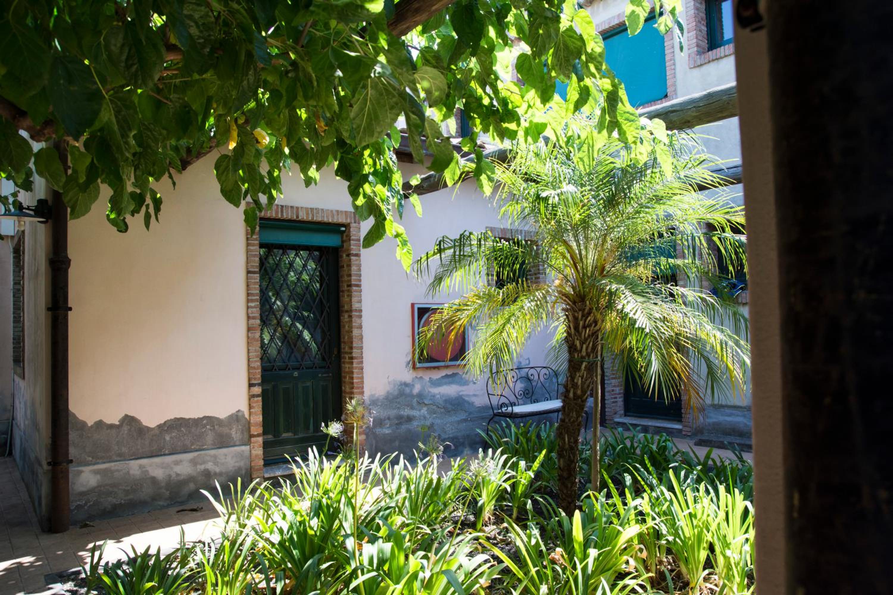 Antico Borgo Etneo Country Hotel