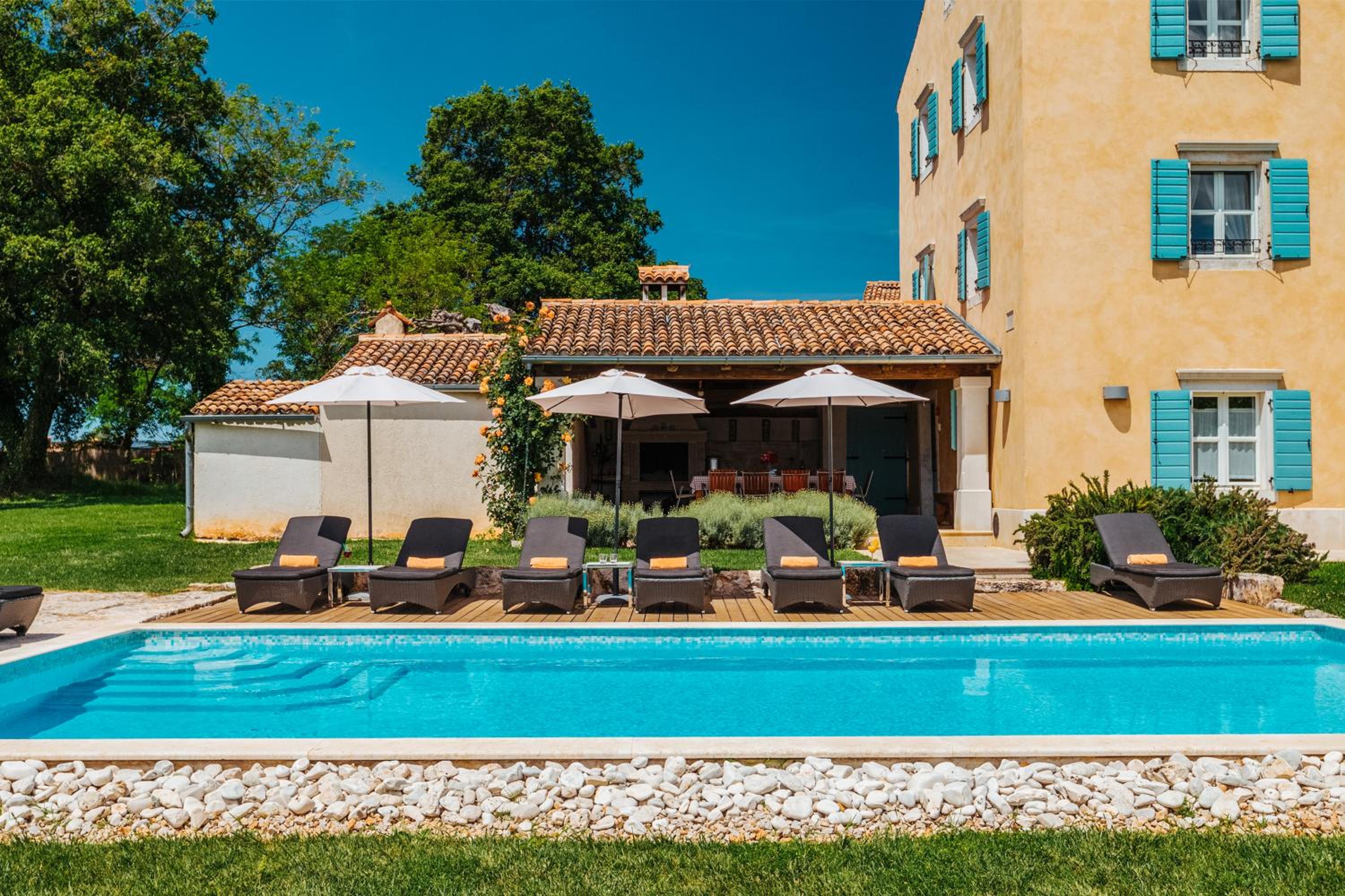 Villa Stanzia Cocci view 2
