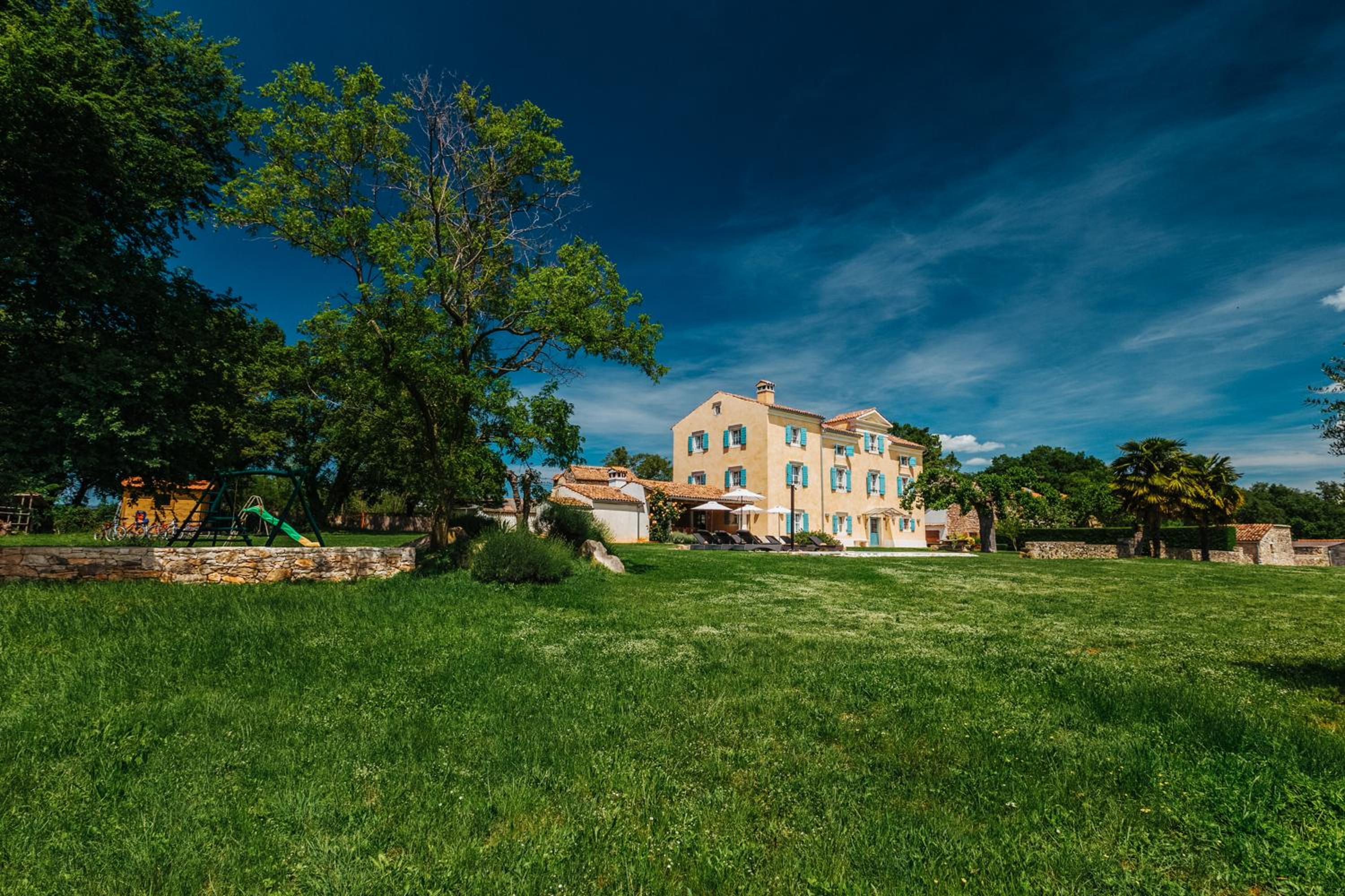Villa Stanzia Cocci view 5