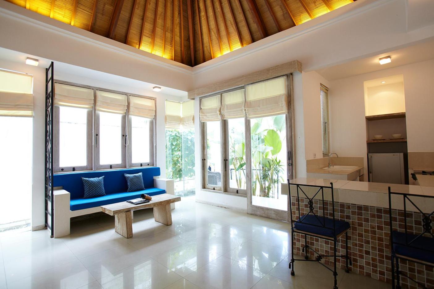 Artemis Villa Hotel
