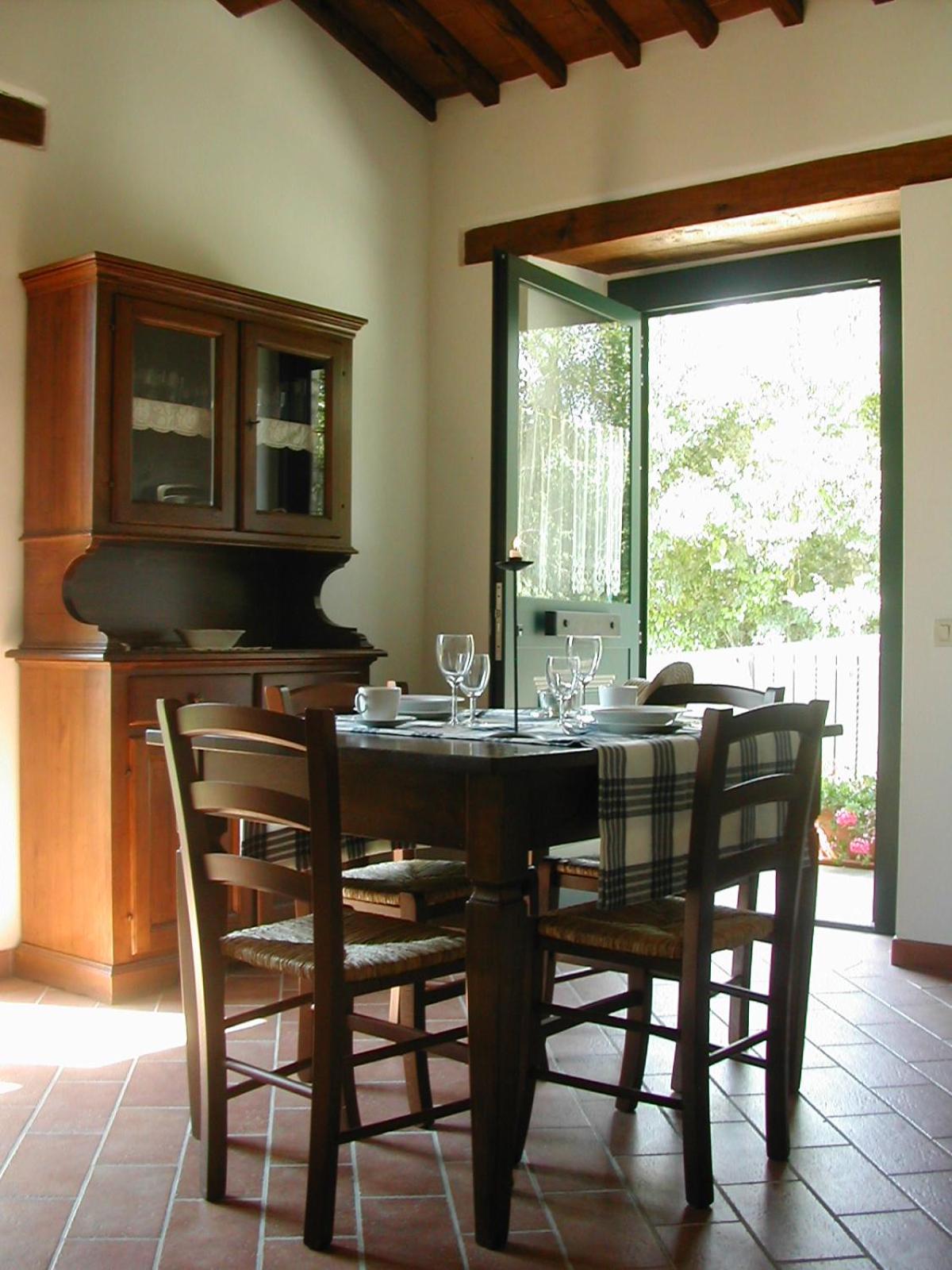 Photo 48