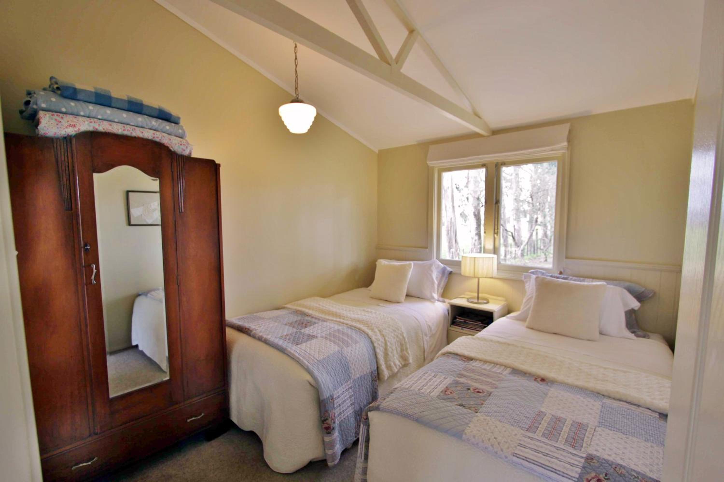 B&B Blossom Cottage
