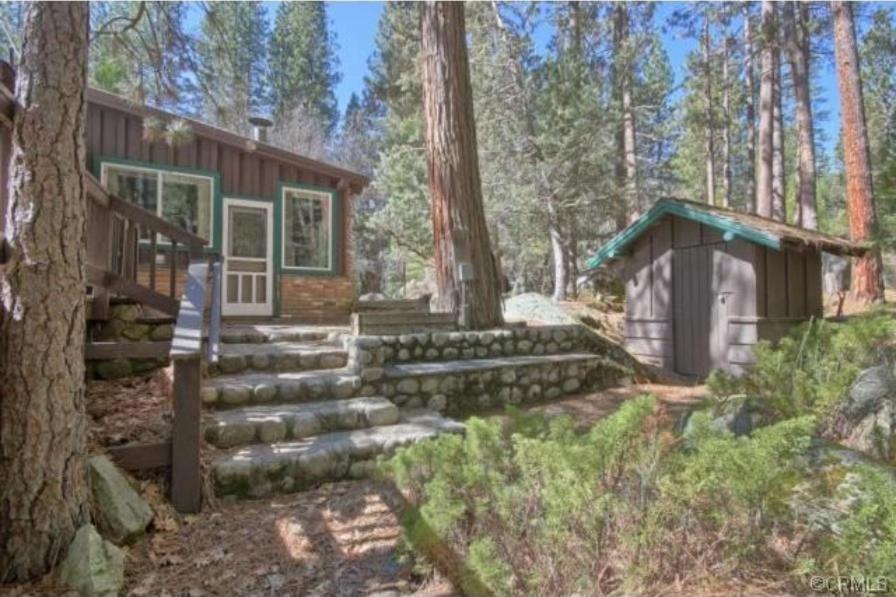 95R The Little Creek Cabin view 2