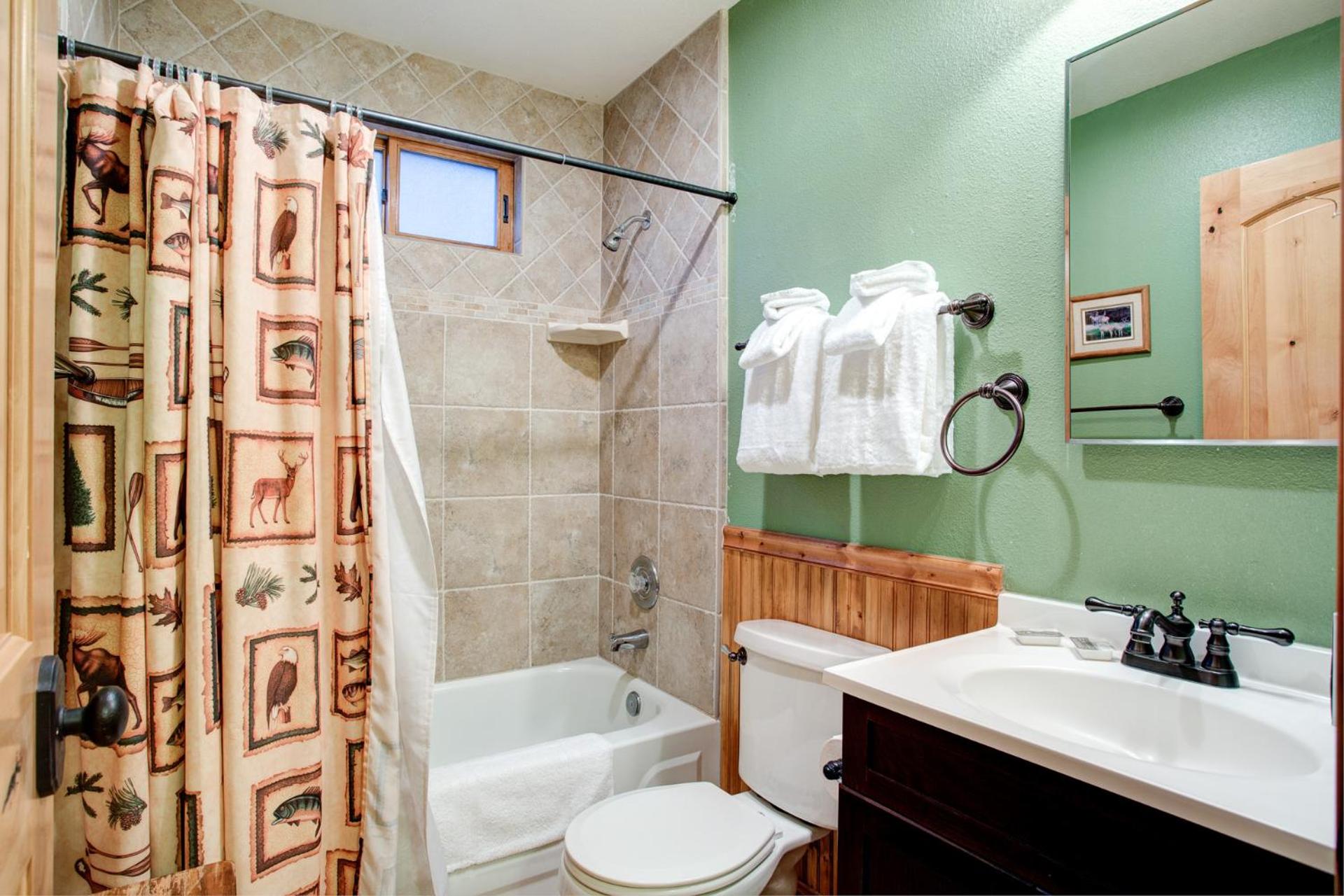 2N Big Pine Lodge view 5