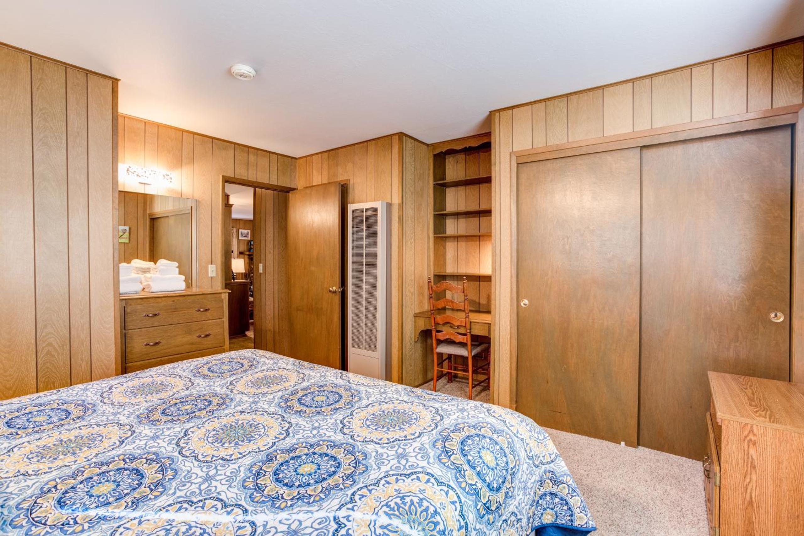 9B Deer Hollow view 5