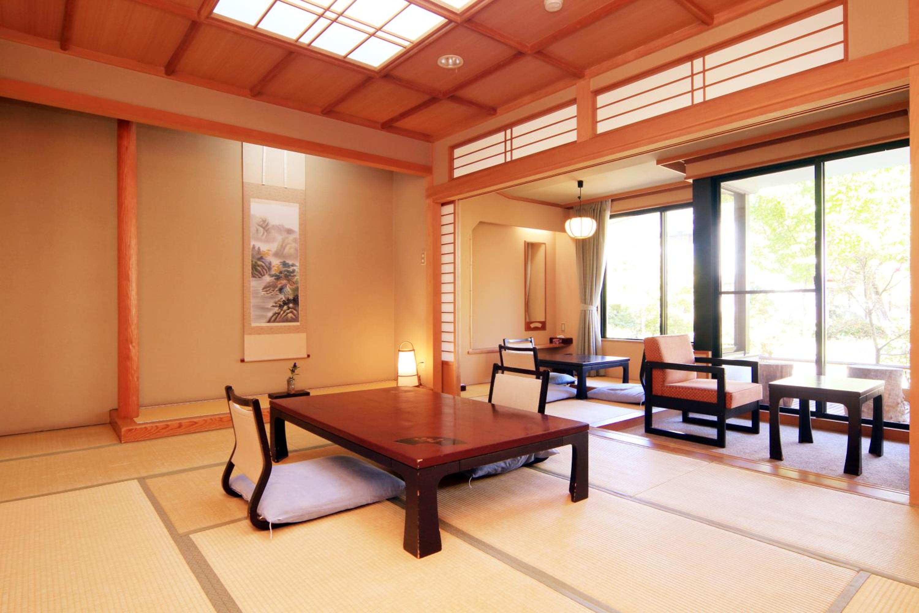 Yanagiya
